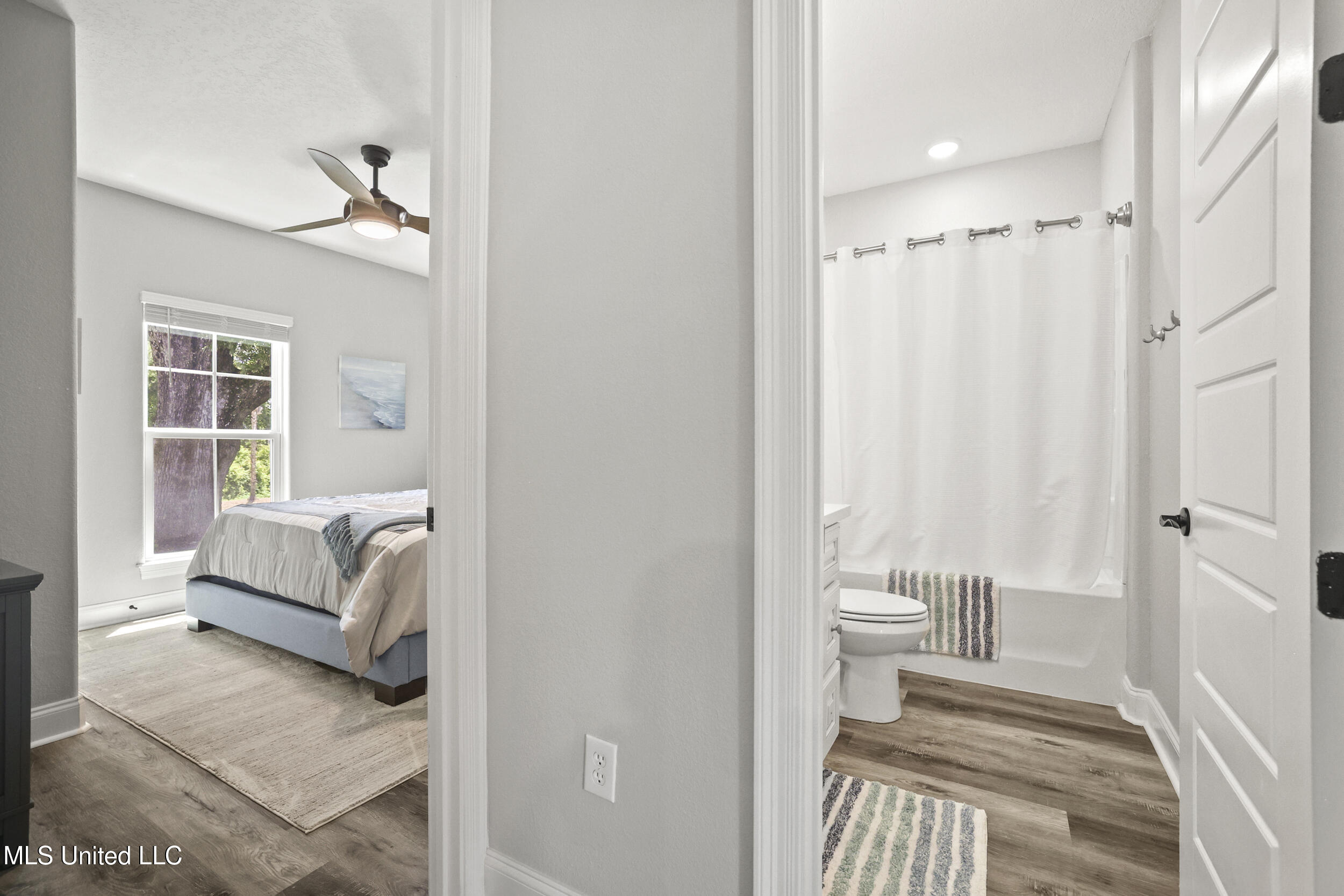 Biloxi, Mississippi, 39531, United States, 3 Bedrooms Bedrooms, ,3 BathroomsBathrooms,Residential,For Sale,1906978