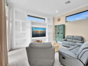 Plantation, Florida, 33325, United States, 5 Bedrooms Bedrooms, ,4 BathroomsBathrooms,Residential,For Sale,2005457