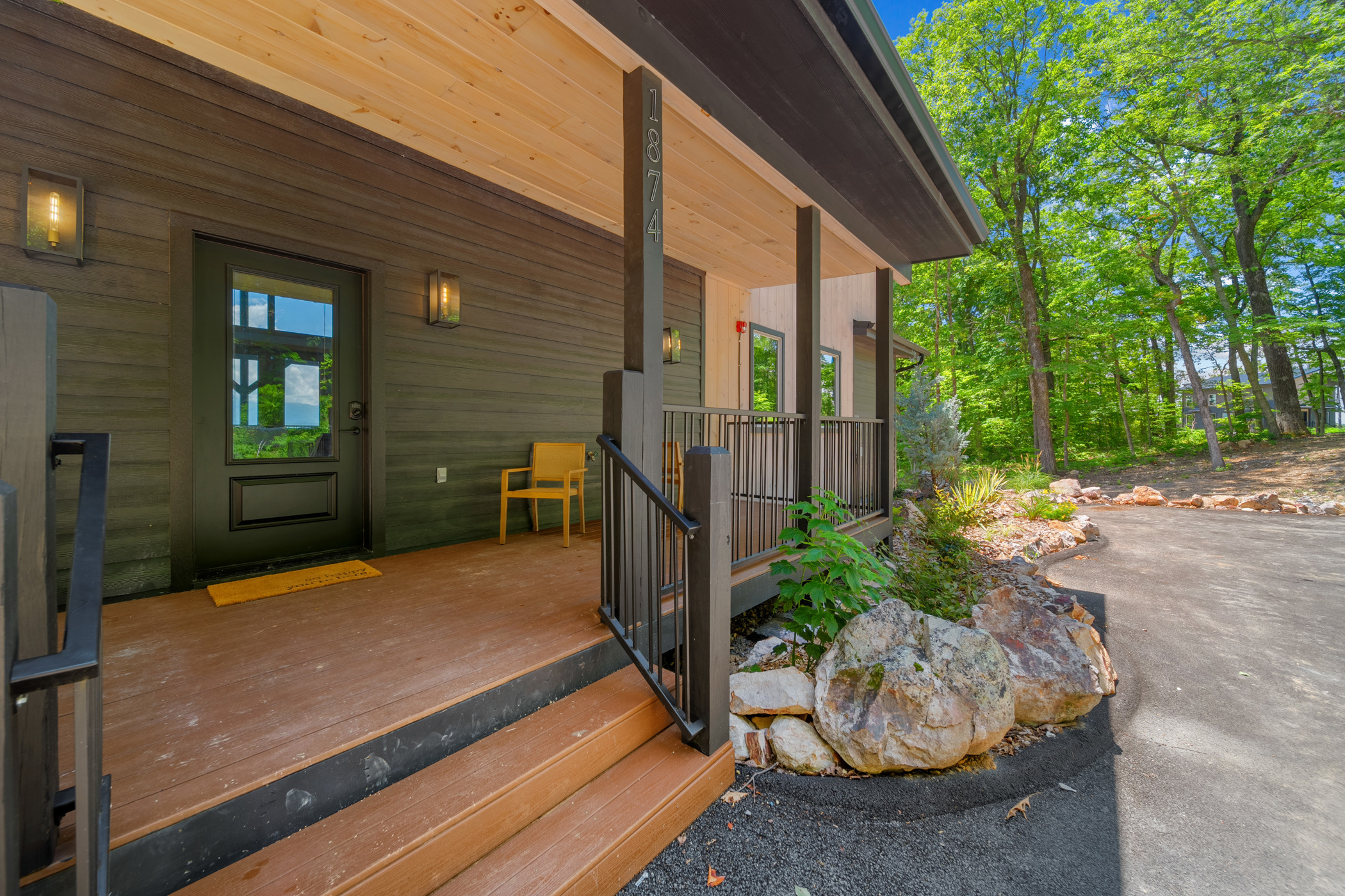Sevierville, Tennessee, 37862, United States, 5 Bedrooms Bedrooms, ,6 BathroomsBathrooms,Residential,For Sale,1914652