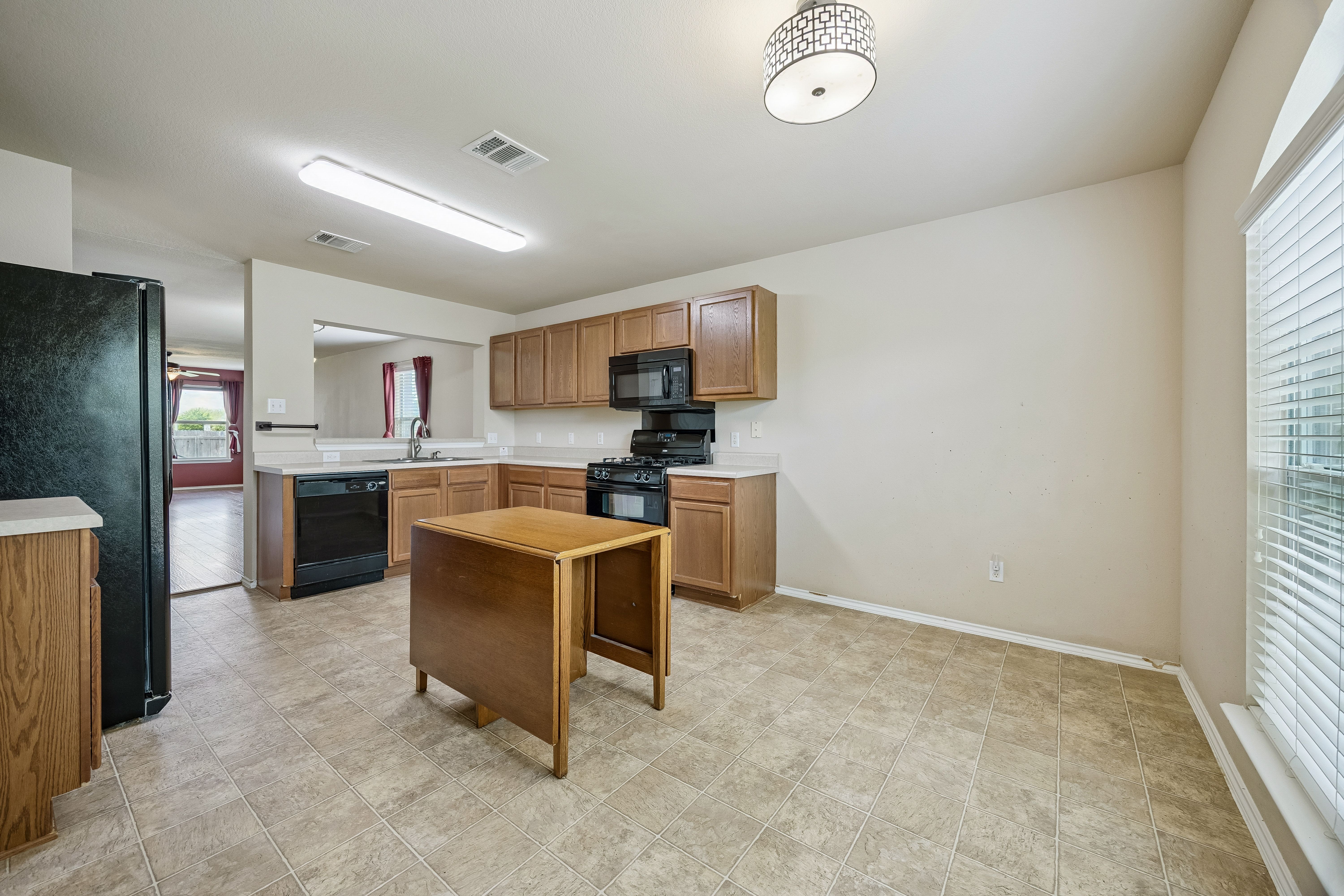  913 Remington Drive, Leander, TX 78641 - 物件實景