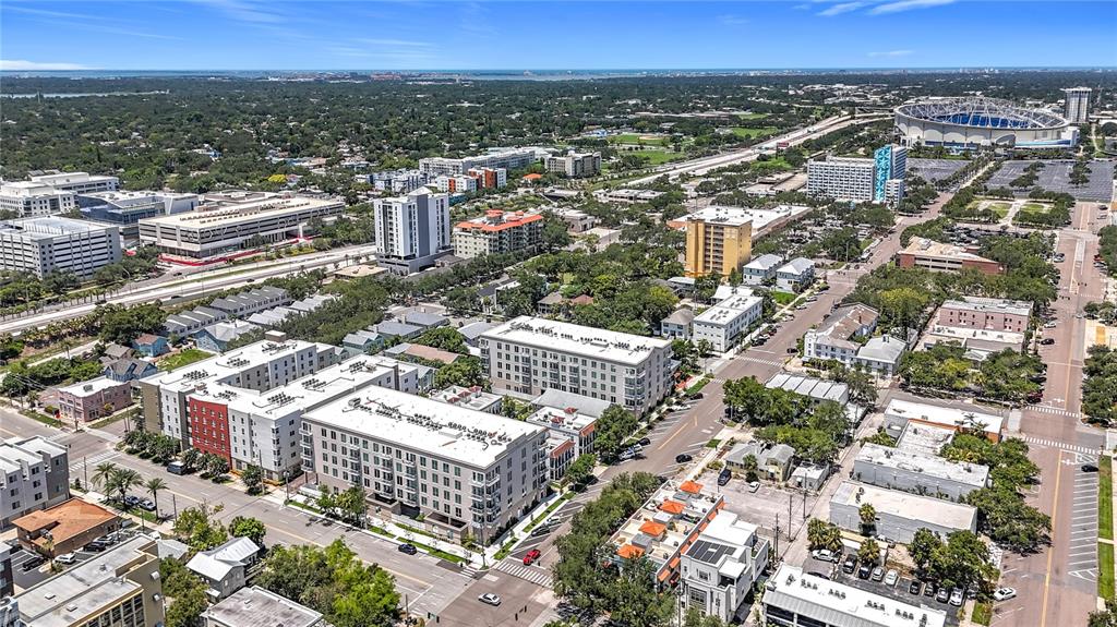 St Petersburg, Florida, 33701, United States, 2 Bedrooms Bedrooms, ,2 BathroomsBathrooms,Residential,For Sale,1889931