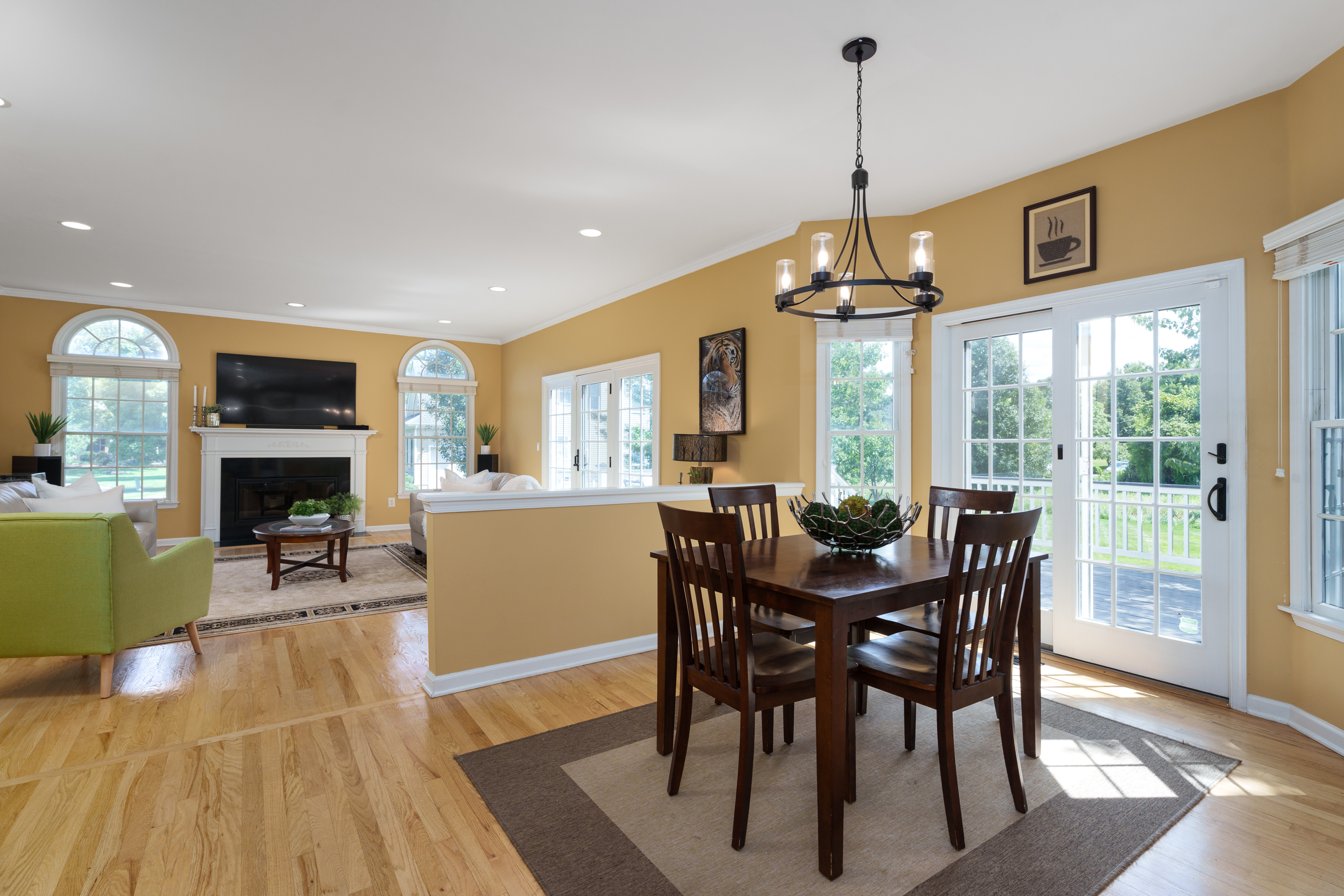  Sunlit and Spacious in Cherry Valley Country Club - 物件實景