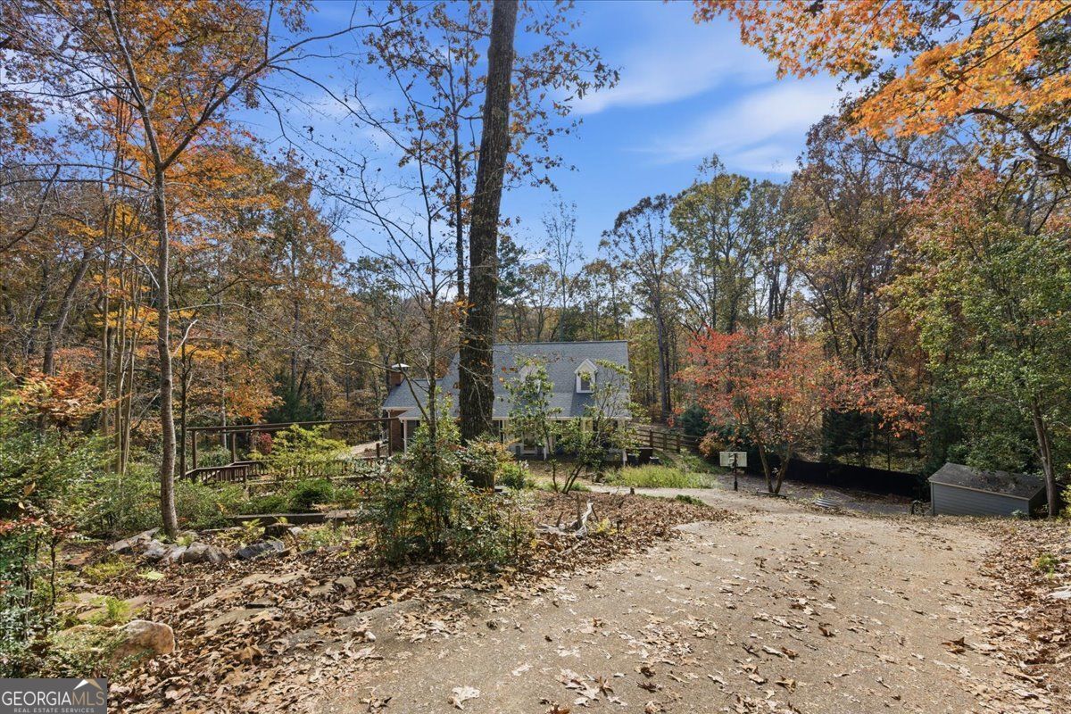 Douglasville, Georgia, 30135, United States, 5 Bedrooms Bedrooms, ,3 BathroomsBathrooms,Residential,For Sale,1988782