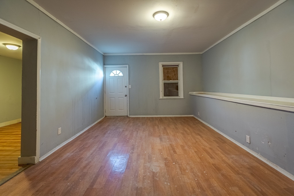 Worcester, Massachusetts, 01604, United States, 8 Bedrooms Bedrooms, ,4 BathroomsBathrooms,Residential,For Sale,1981131