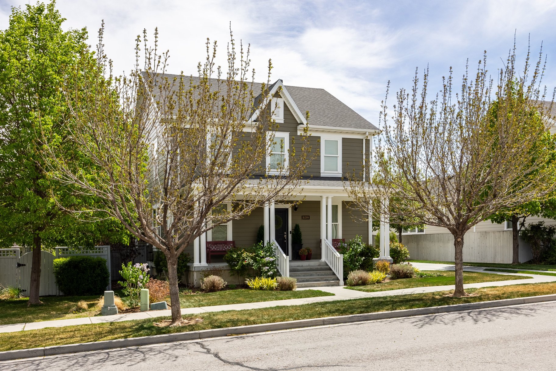  Rare North Shore Gem on One of Daybreak