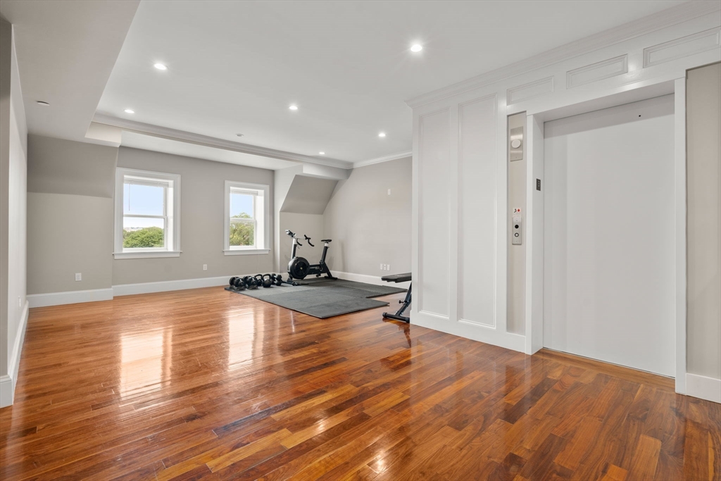 Brookline, Massachusetts, 02445, United States, 4 Bedrooms Bedrooms, ,4 BathroomsBathrooms,Residential,For Sale,1885381