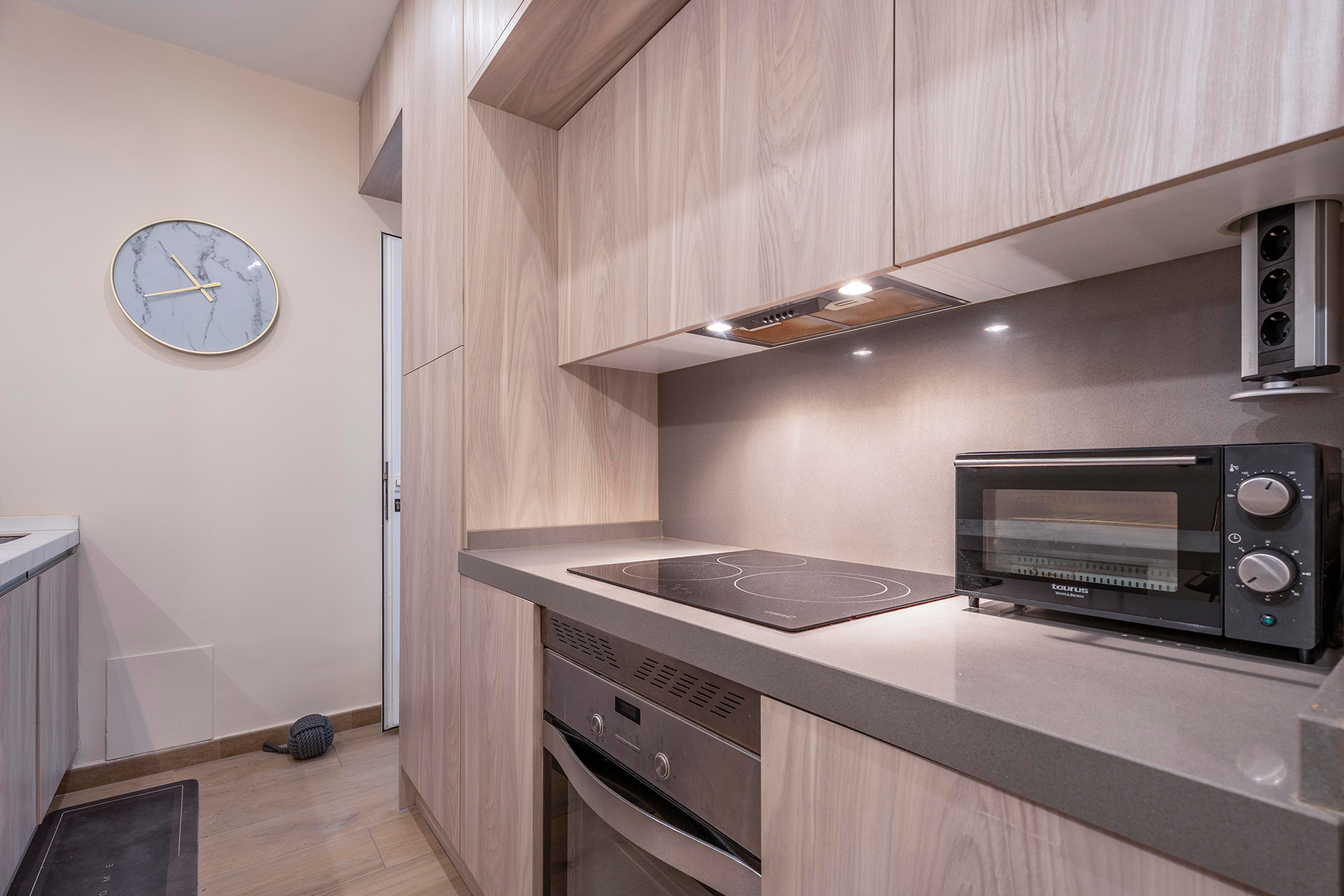  2-Bedroom flat with patio in Alcalde Sainz de Baranda - 物件實景
