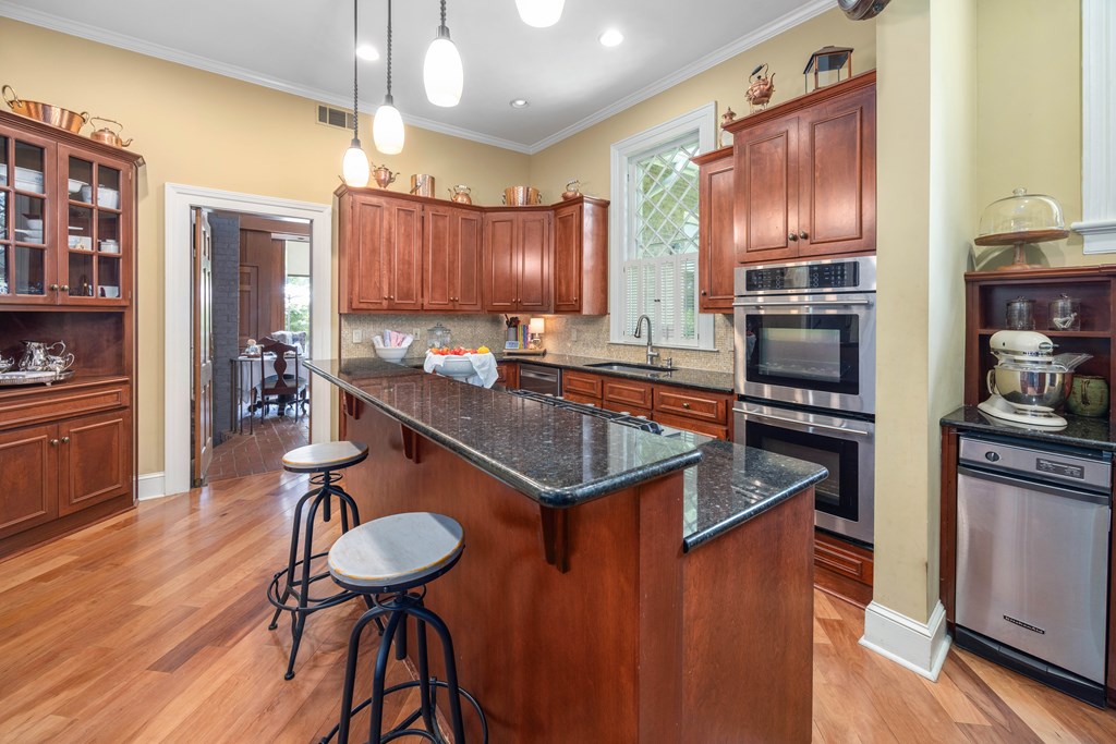 Columbus, Georgia, 31906, United States, 5 Bedrooms Bedrooms, ,4 BathroomsBathrooms,Residential,For Sale,1906987