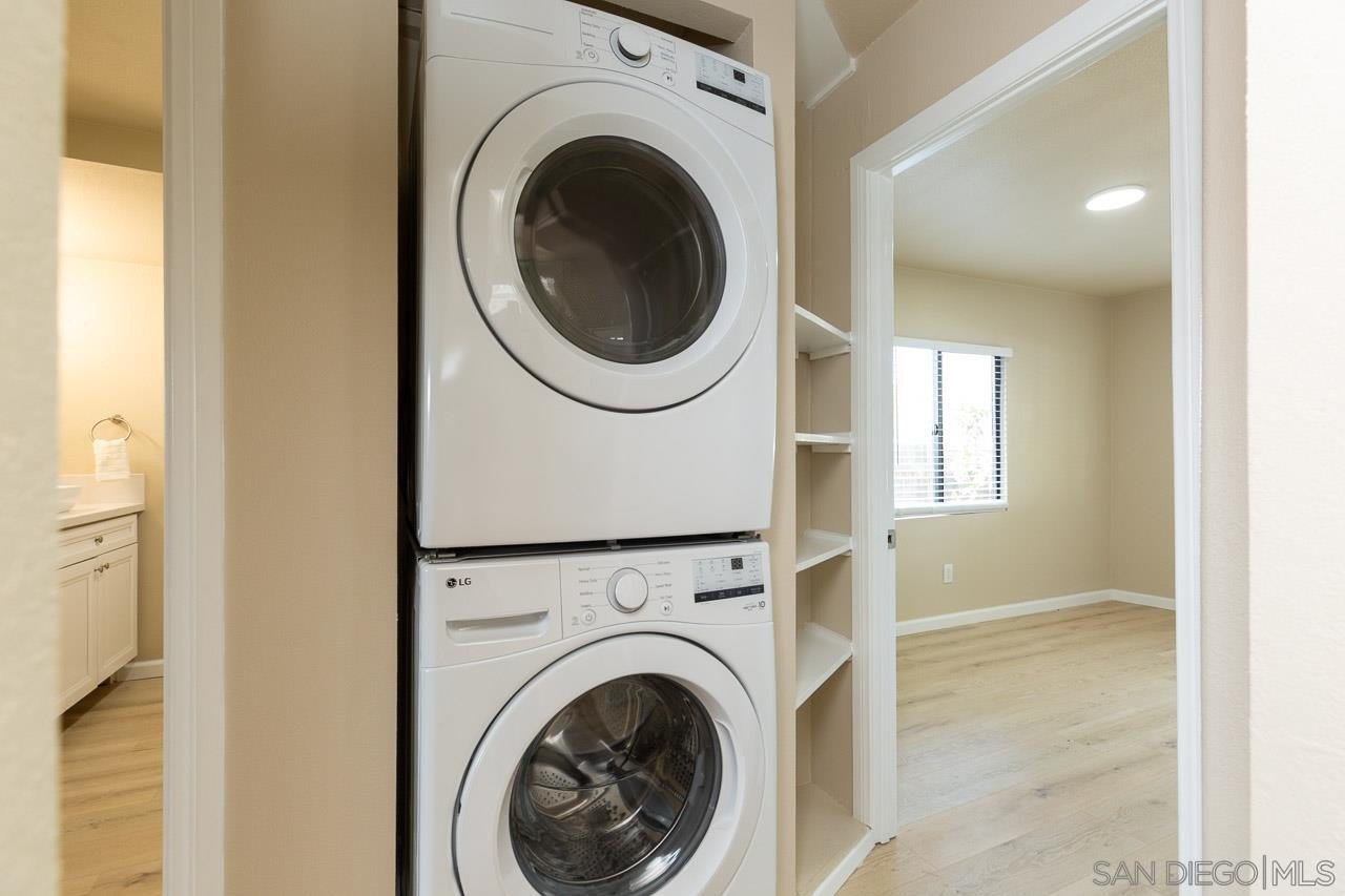 Escondido, California, 92025, United States, 3 Bedrooms Bedrooms, ,2 BathroomsBathrooms,Residential,For Sale,1794262