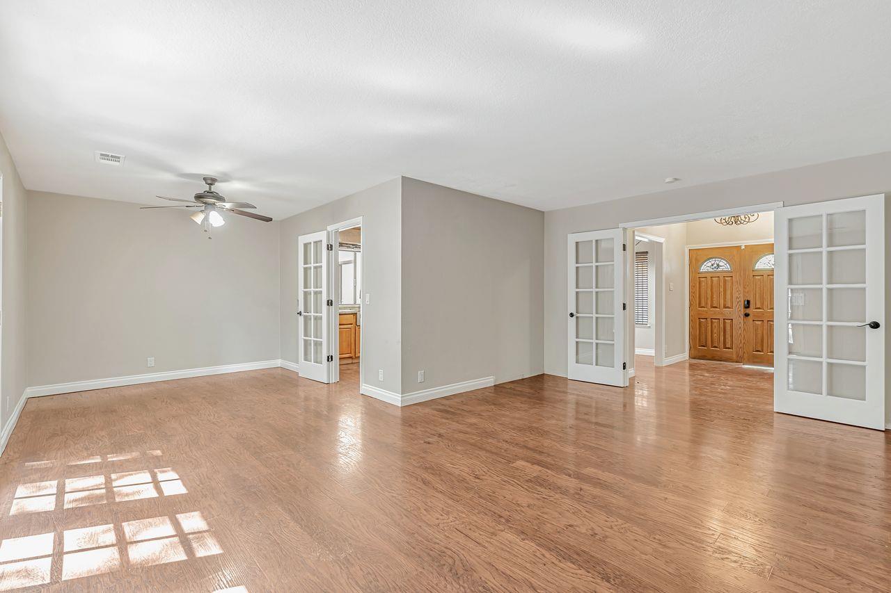 Stockton, California, 95207, United States, 5 Bedrooms Bedrooms, ,4 BathroomsBathrooms,Residential,For Sale,1939520