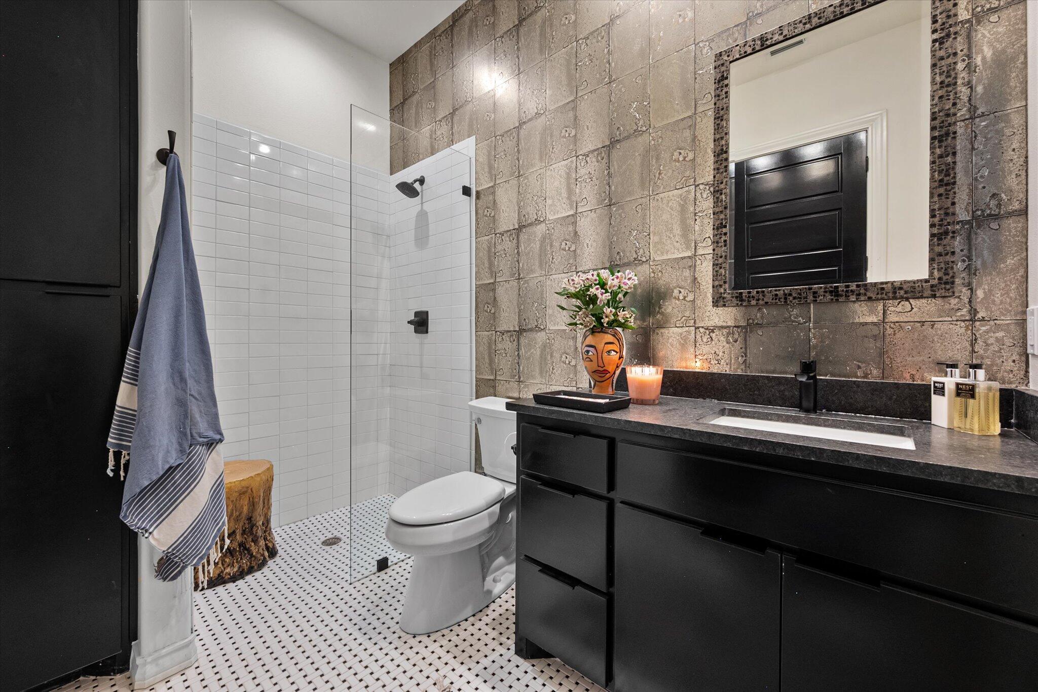 Lubbock, Texas, 79424, United States, 4 Bedrooms Bedrooms, ,4 BathroomsBathrooms,Residential,For Sale,1872129