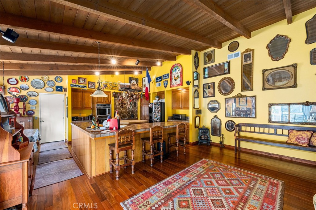 Upland, California, 91784, United States, 3 Bedrooms Bedrooms, ,2 BathroomsBathrooms,Residential,For Sale,1978037