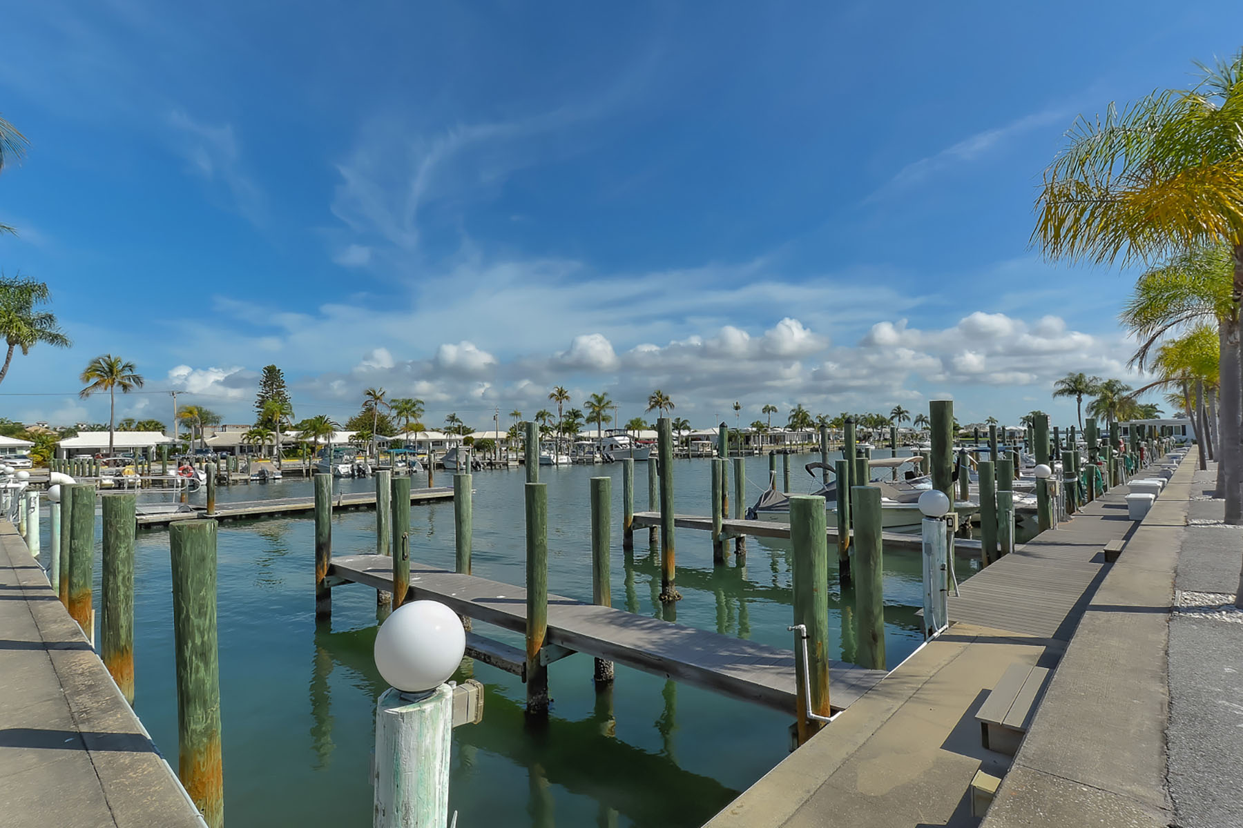 SPANISH MAIN YACHT CLUB CONDO - 物件實景