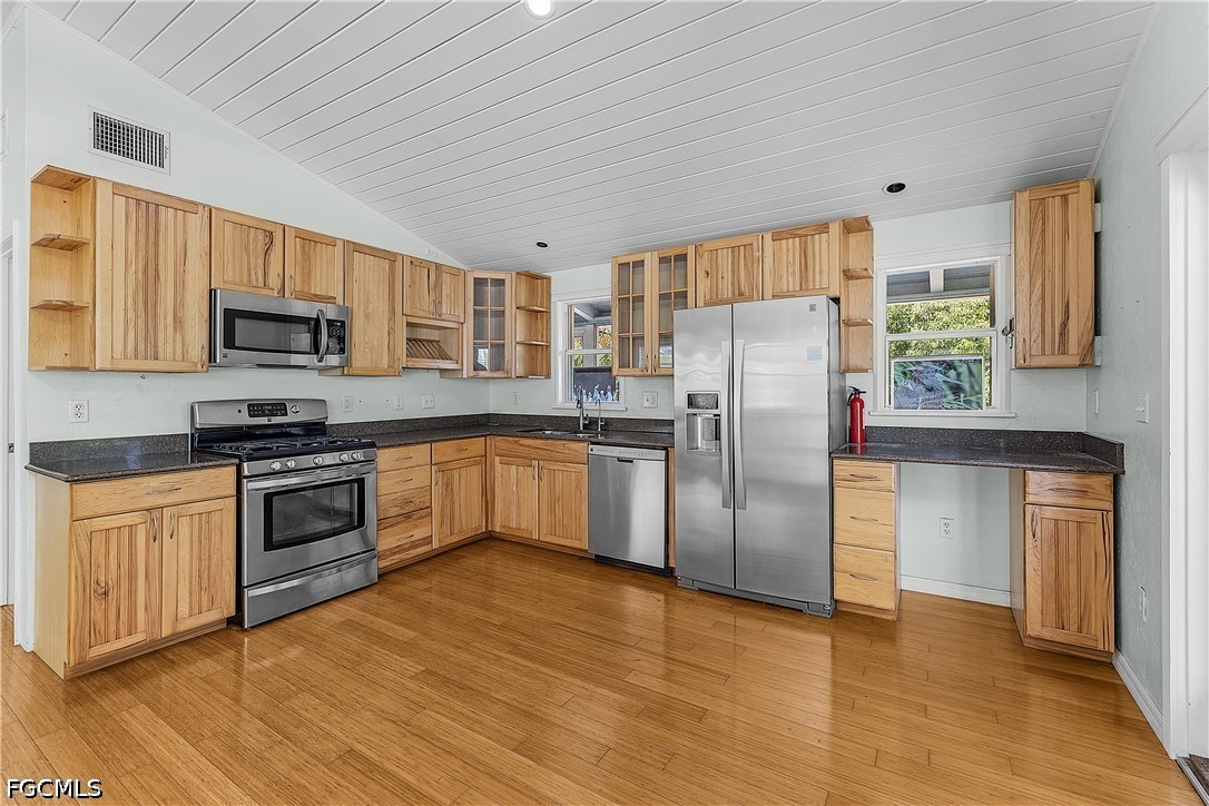 Bokeelia, Florida, 33922, United States, 3 Bedrooms Bedrooms, ,3 BathroomsBathrooms,Residential,For Sale,2049027