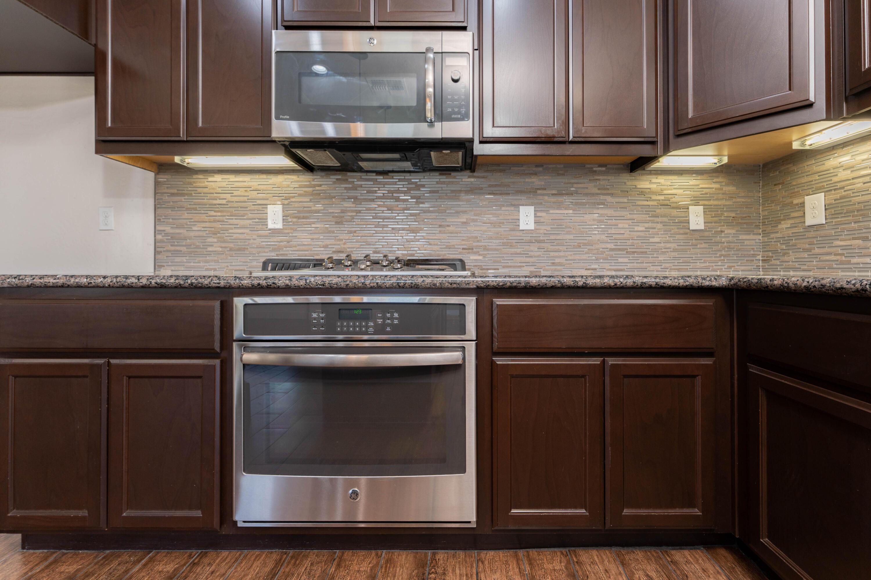 Tulare, California, 93274, United States, 4 Bedrooms Bedrooms, ,3 BathroomsBathrooms,Residential,For Sale,1975083