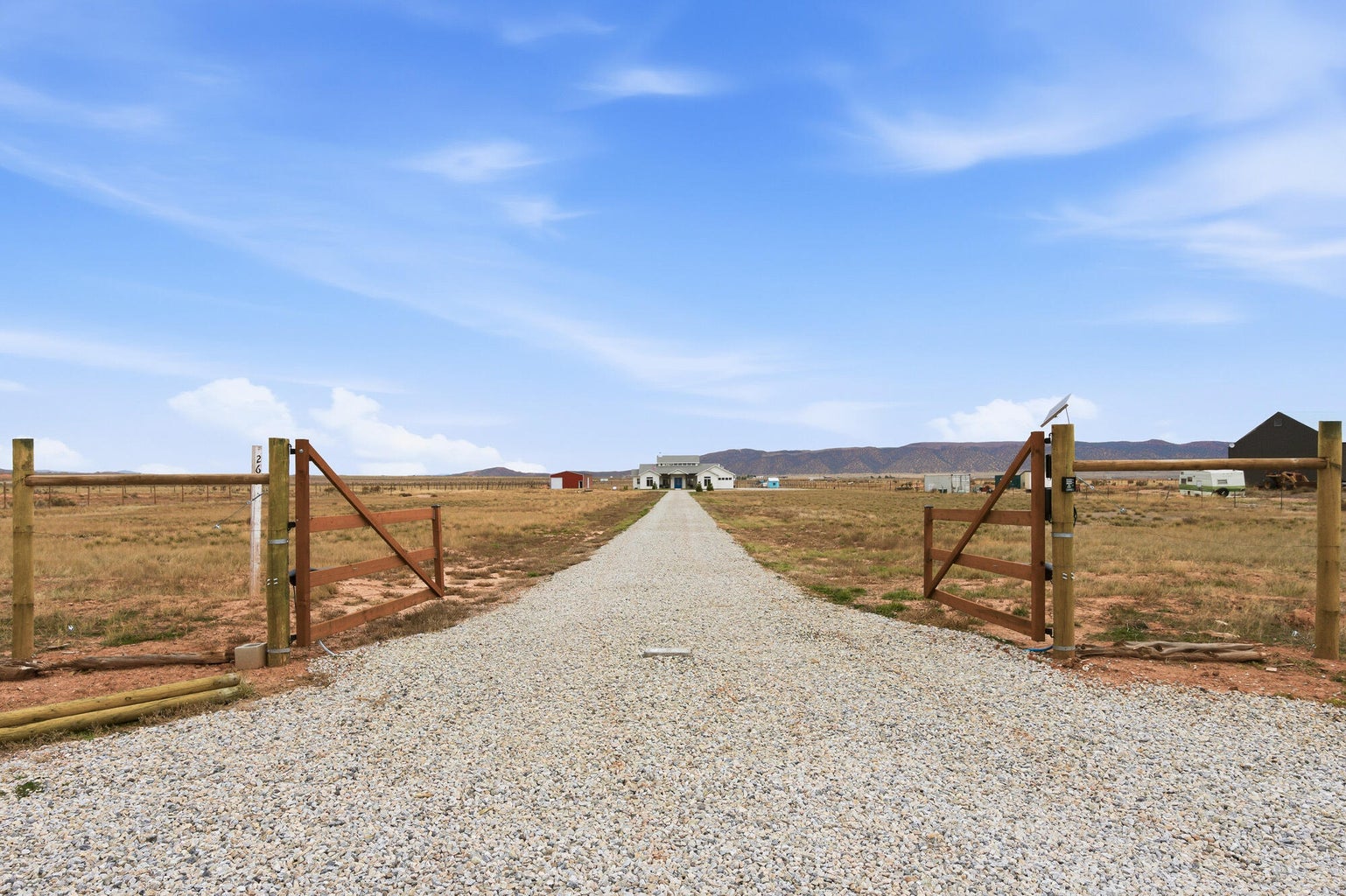 Parowan, Utah, 84761, United States, 3 Bedrooms Bedrooms, ,3 BathroomsBathrooms,Residential,For Sale,1992445