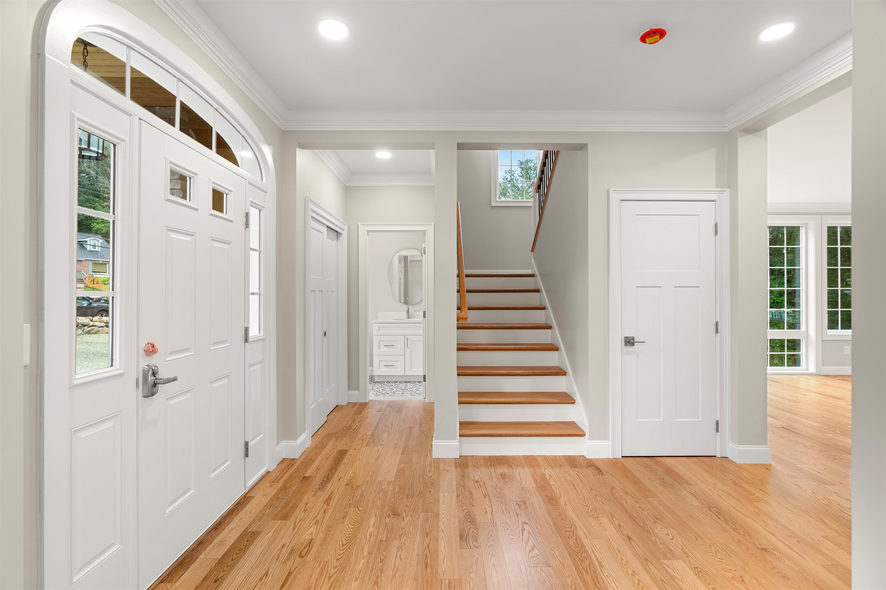 Hooksett, New Hampshire, 03106, United States, 4 Bedrooms Bedrooms, ,3 BathroomsBathrooms,Residential,For Sale,1895985
