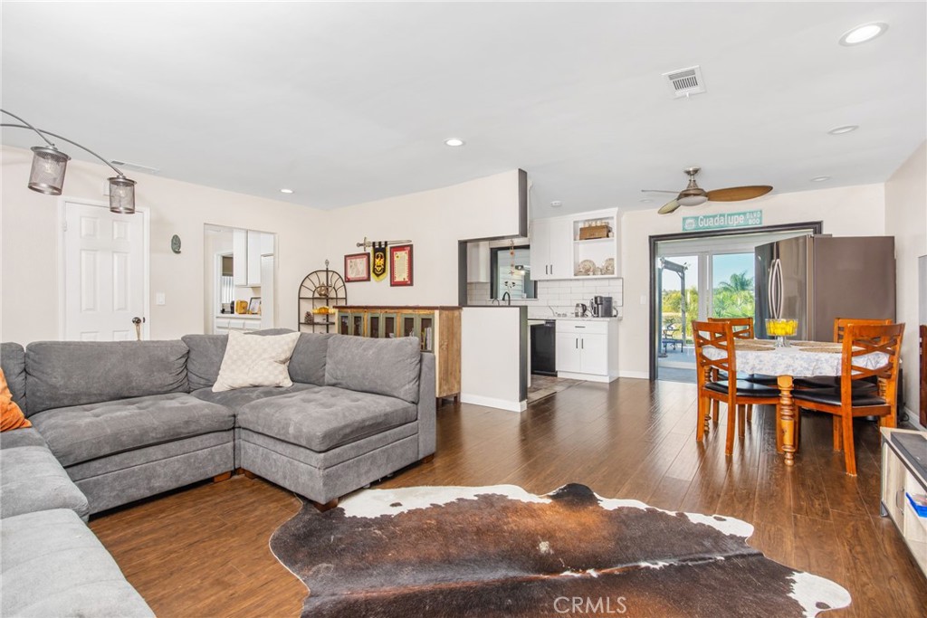 Canyon Lake, California, 92587, United States, 3 Bedrooms Bedrooms, ,2 BathroomsBathrooms,Residential,For Sale,2017338