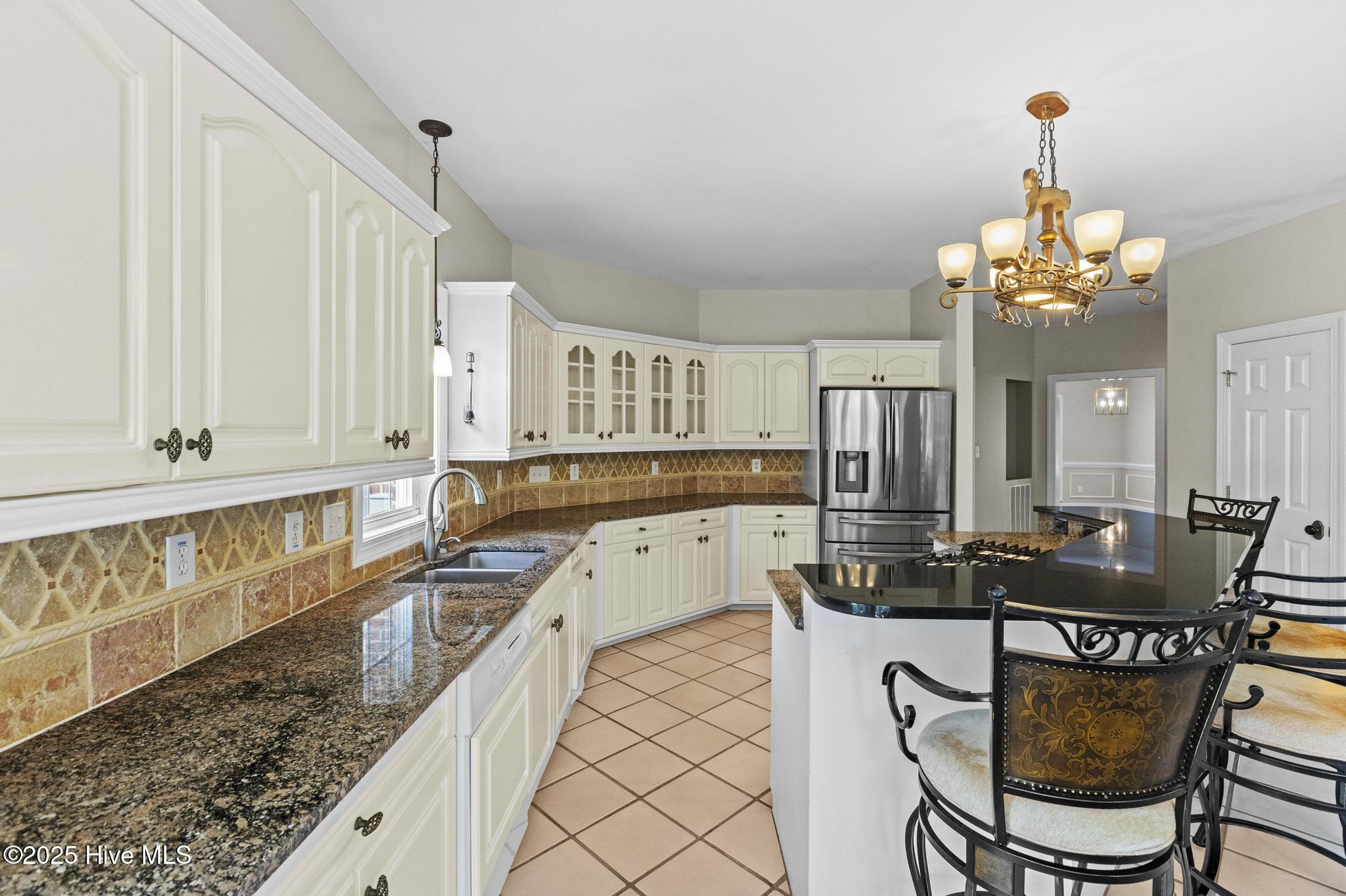 Jacksonville, North Carolina, 28540, United States, 4 Bedrooms Bedrooms, ,5 BathroomsBathrooms,Residential,For Sale,1944565