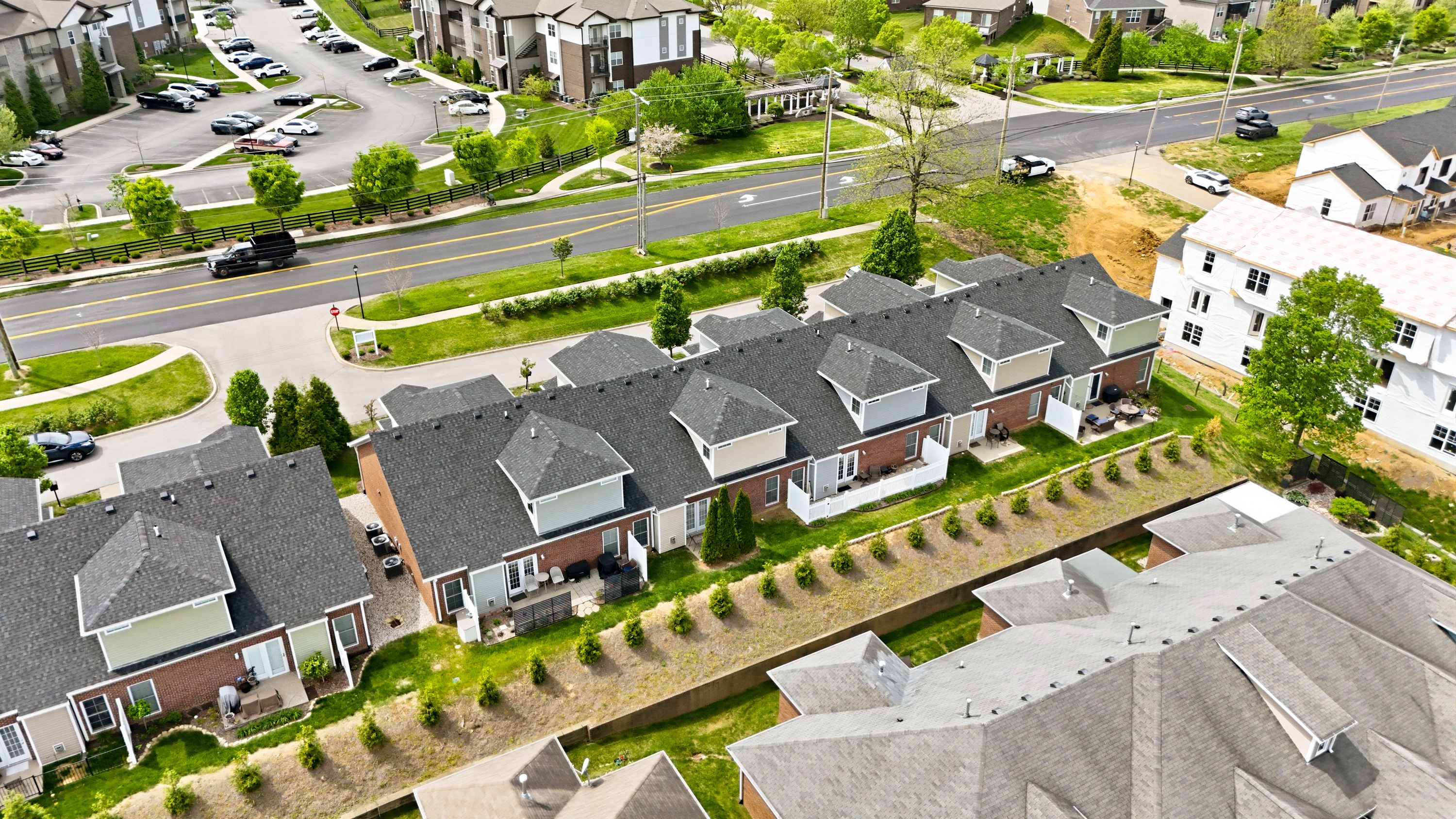  907 South English Station Road, Louisville, KY 40299 - 物件實景