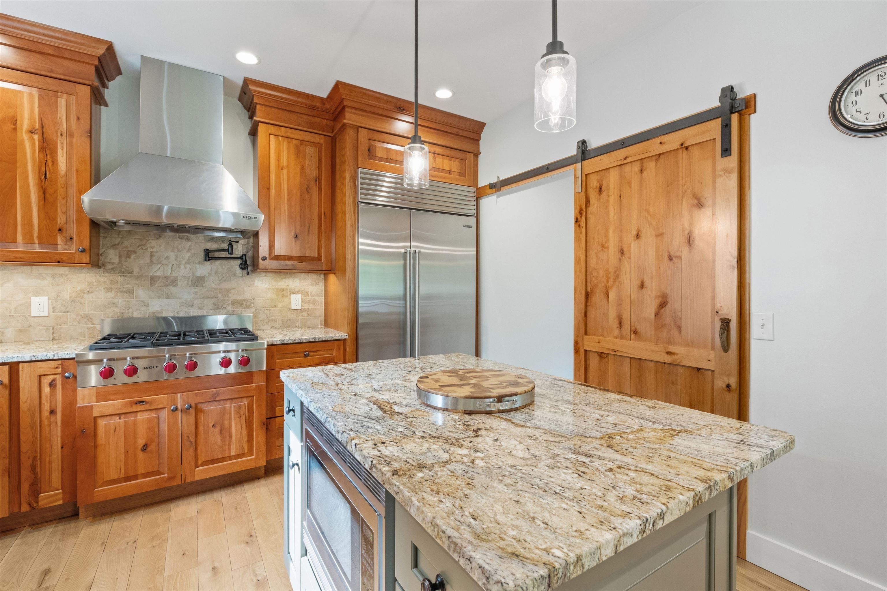 Lincoln, New Hampshire, 03251, United States, 5 Bedrooms Bedrooms, ,3 BathroomsBathrooms,Residential,For Sale,1981884