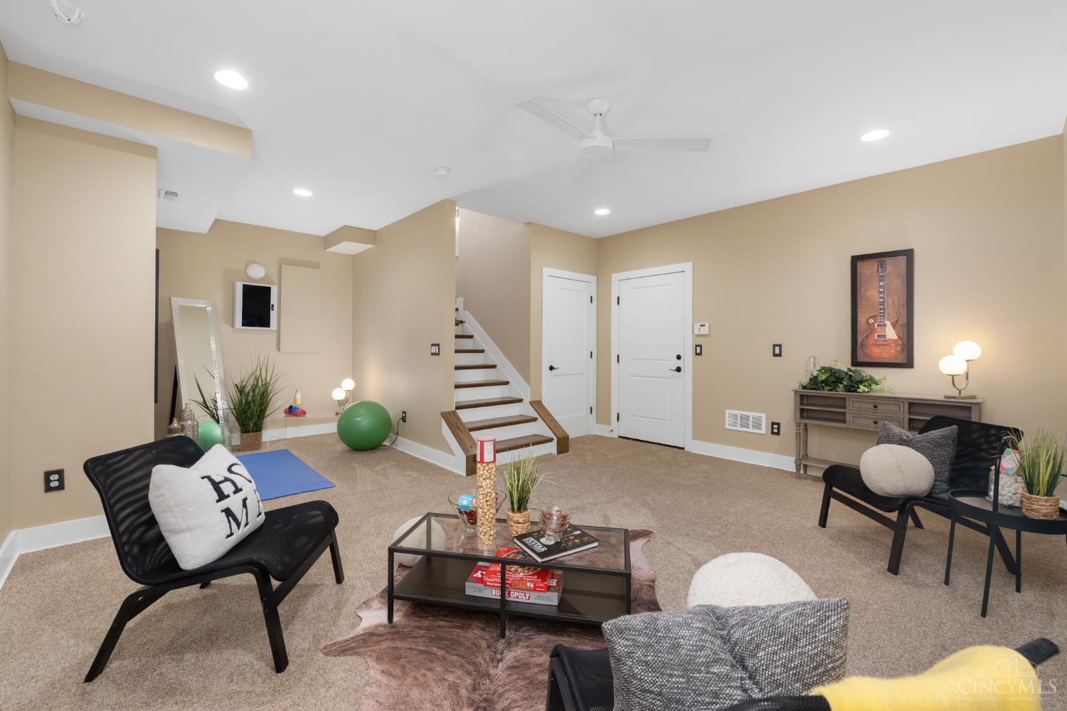 Cincinnati, Ohio, 45206, United States, 2 Bedrooms Bedrooms, ,3 BathroomsBathrooms,Residential,For Sale,1940319