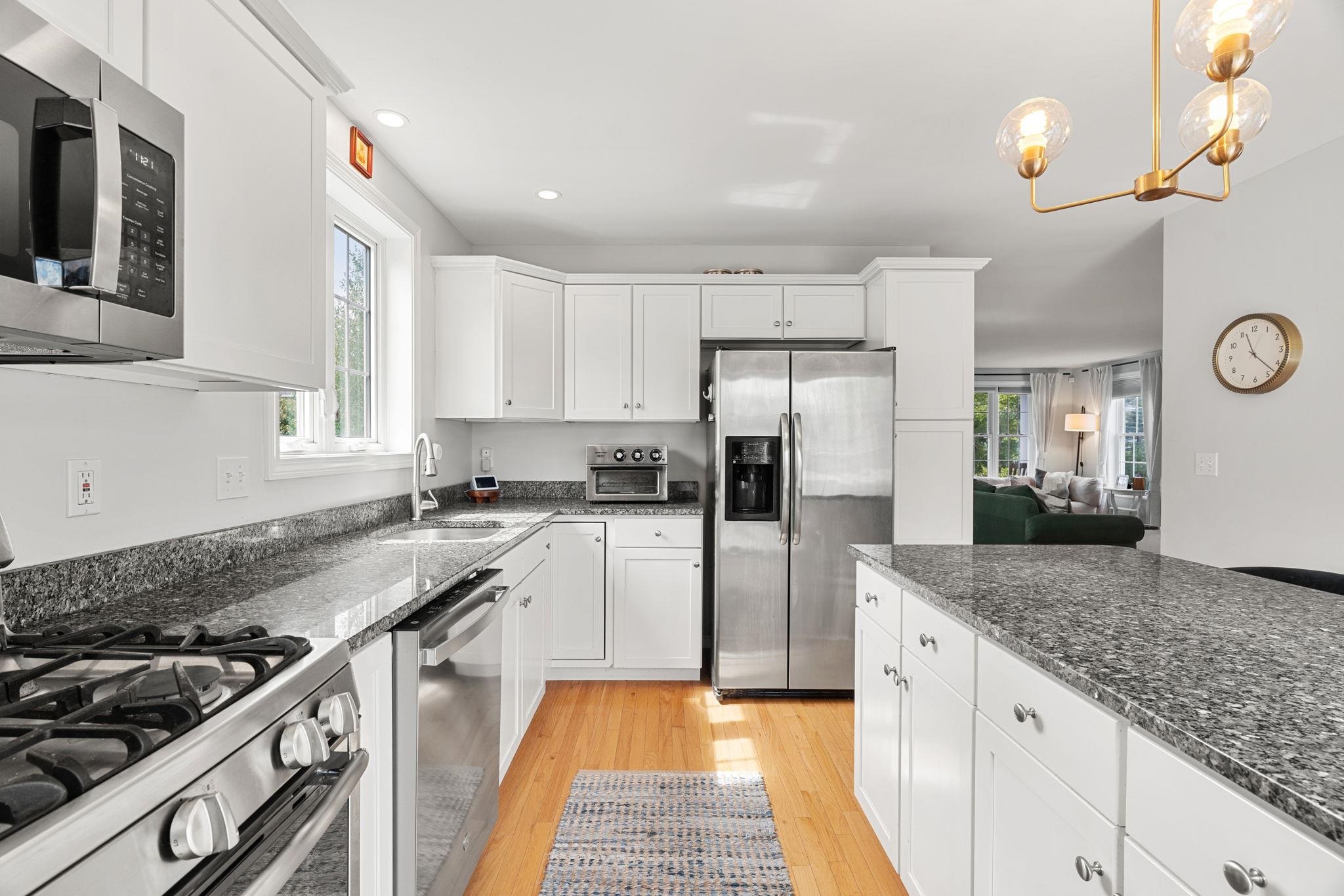 Dover, New Hampshire, 03820, United States, 4 Bedrooms Bedrooms, ,3 BathroomsBathrooms,Residential,For Sale,1941678