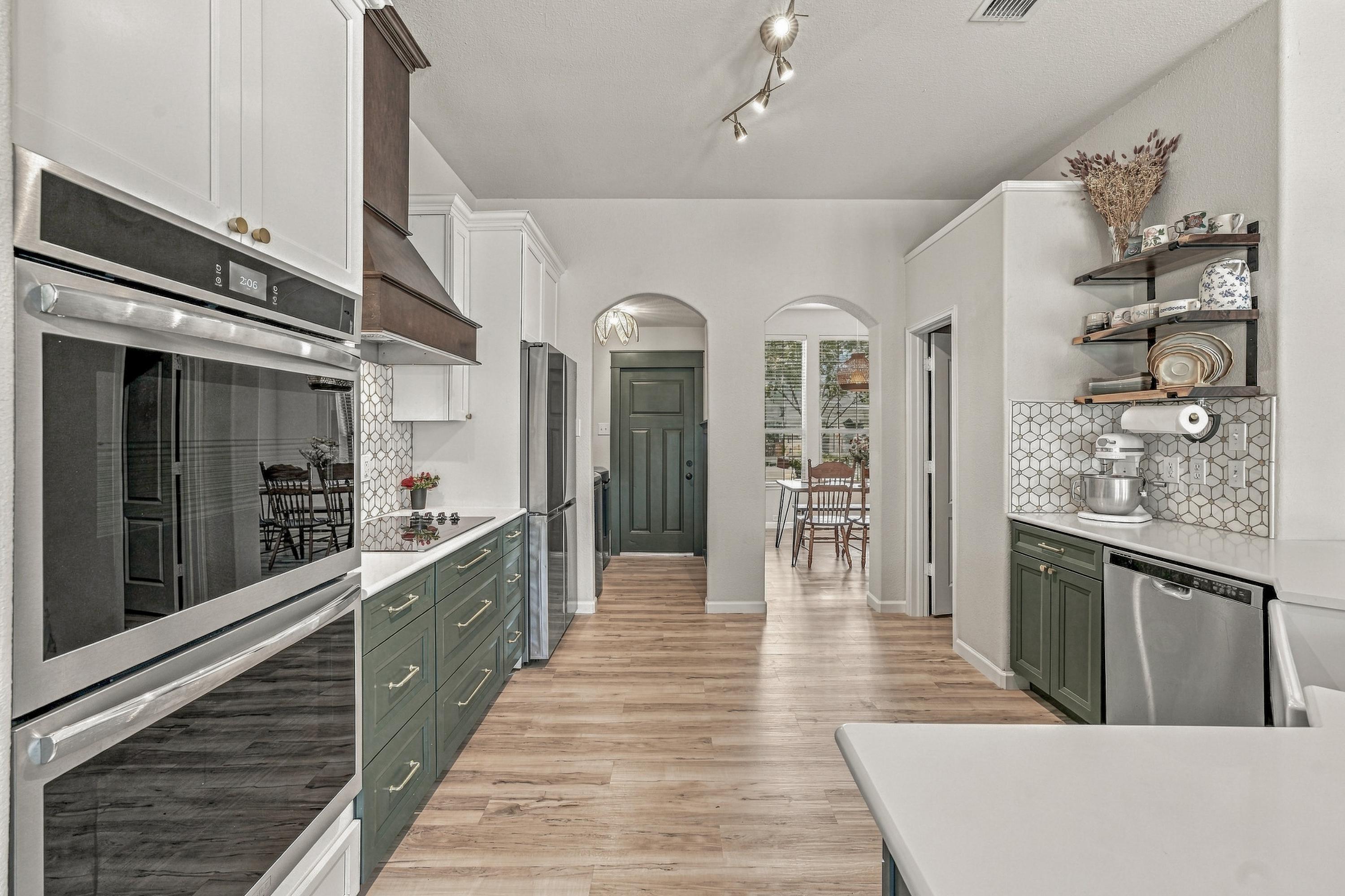  3128 Meandering Way, Granbury, TX, 76049 - 物件實景