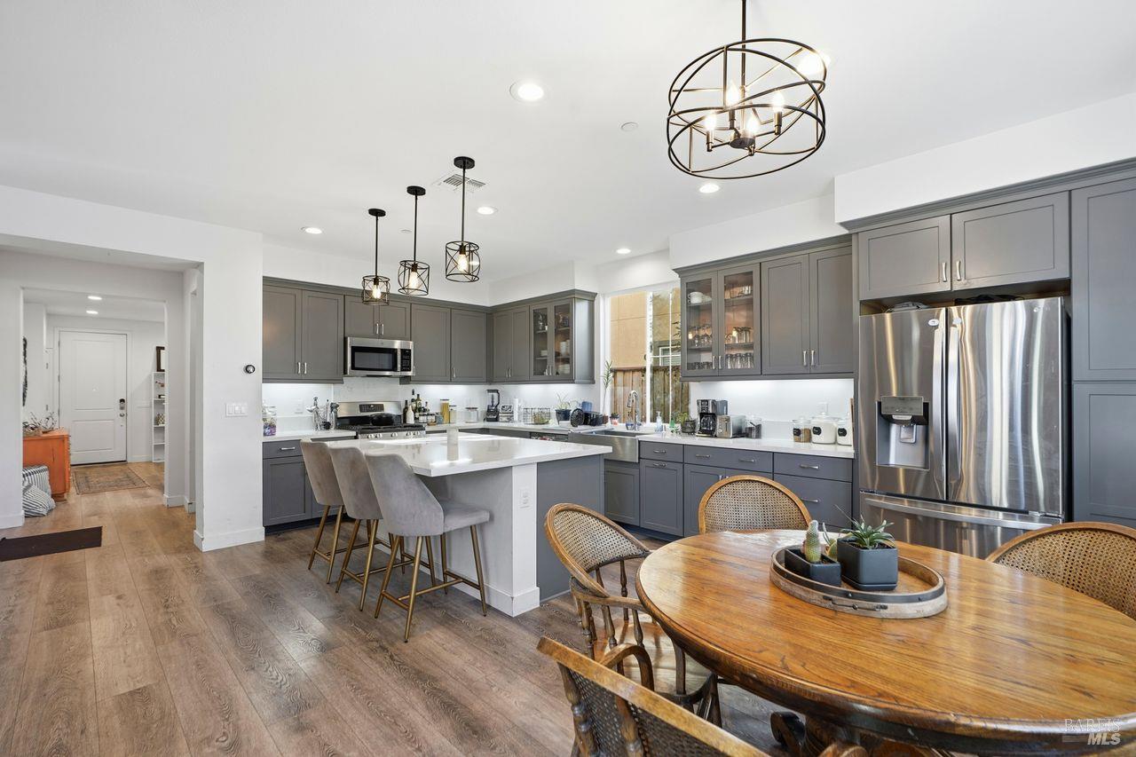 Santa Rosa, California, 95403, United States, 3 Bedrooms Bedrooms, ,3 BathroomsBathrooms,Residential,For Sale,1999891