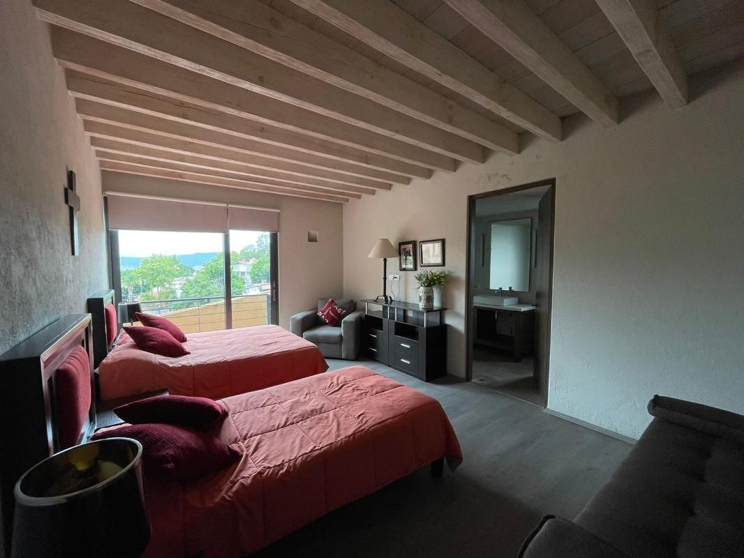 Valle de Bravo, Estado de México, 51200, Mexico, 4 Bedrooms Bedrooms, ,5 BathroomsBathrooms,Residential,For Sale,1722464
