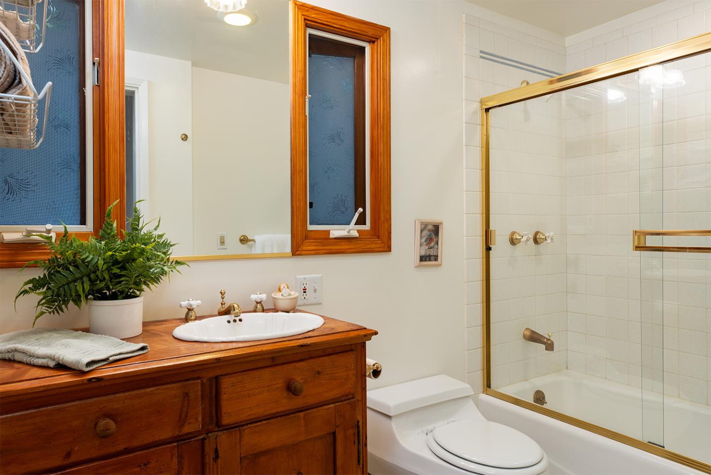 Felton, California, 95018, United States, 3 Bedrooms Bedrooms, ,3 BathroomsBathrooms,Residential,For Sale,1996895