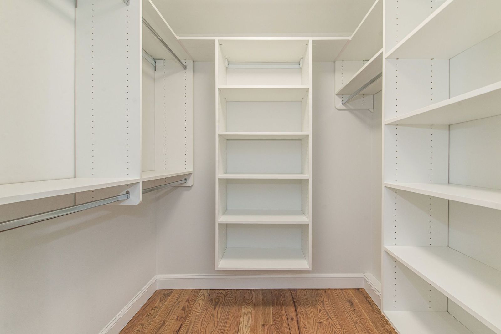 Fairfield, New Jersey, 07004, United States, 4 Bedrooms Bedrooms, ,5 BathroomsBathrooms,Residential,For Sale,2005992