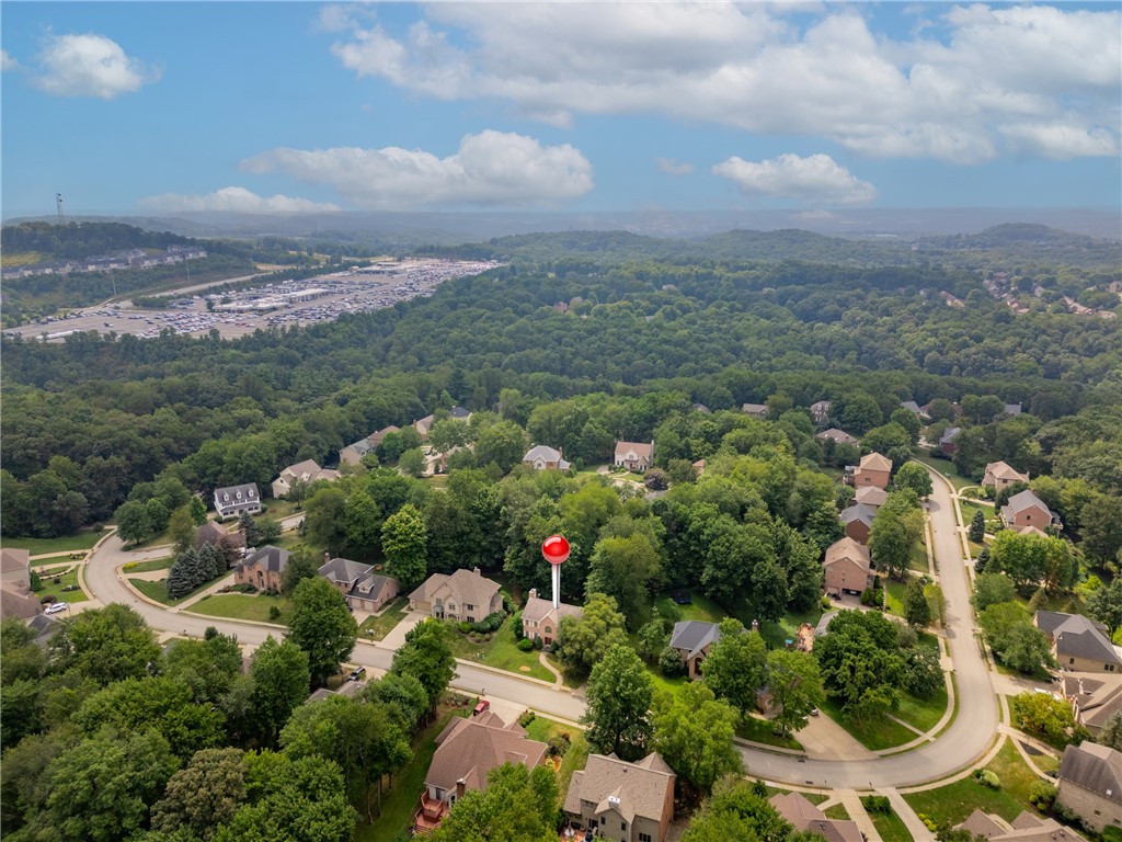 Cranberry Twp, Pennsylvania, 16066, United States, 4 Bedrooms Bedrooms, ,4 BathroomsBathrooms,Residential,For Sale,1985014