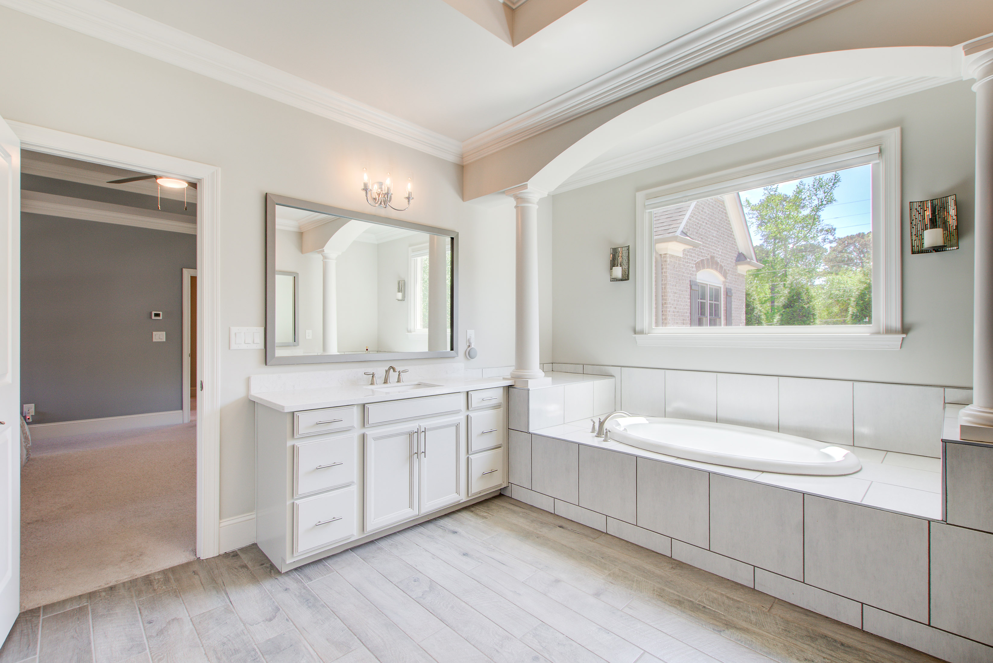  Impeccably Maintained Brick Home with No HOA and an Oversized Lot - 物件實景