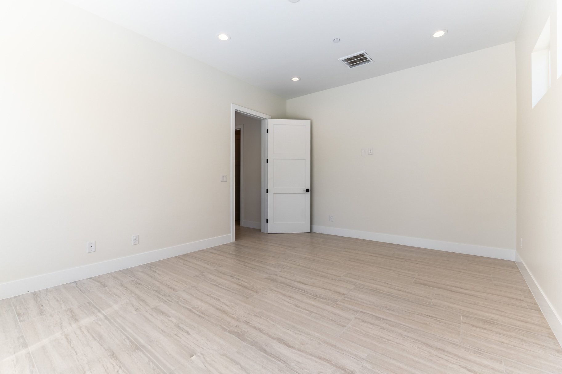  New to Market - 物件實景