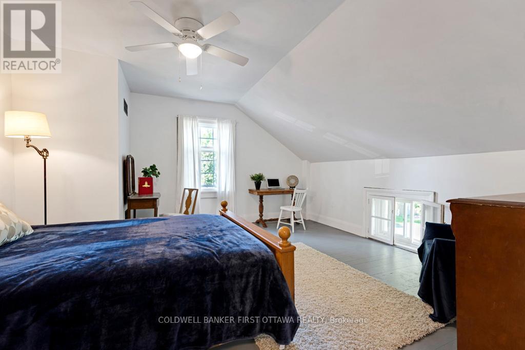 RIDEAU LAKES, Ontario, K0G 1V0, CA, 3 Bedrooms Bedrooms, ,2 BathroomsBathrooms,Residential,For Sale,1947038