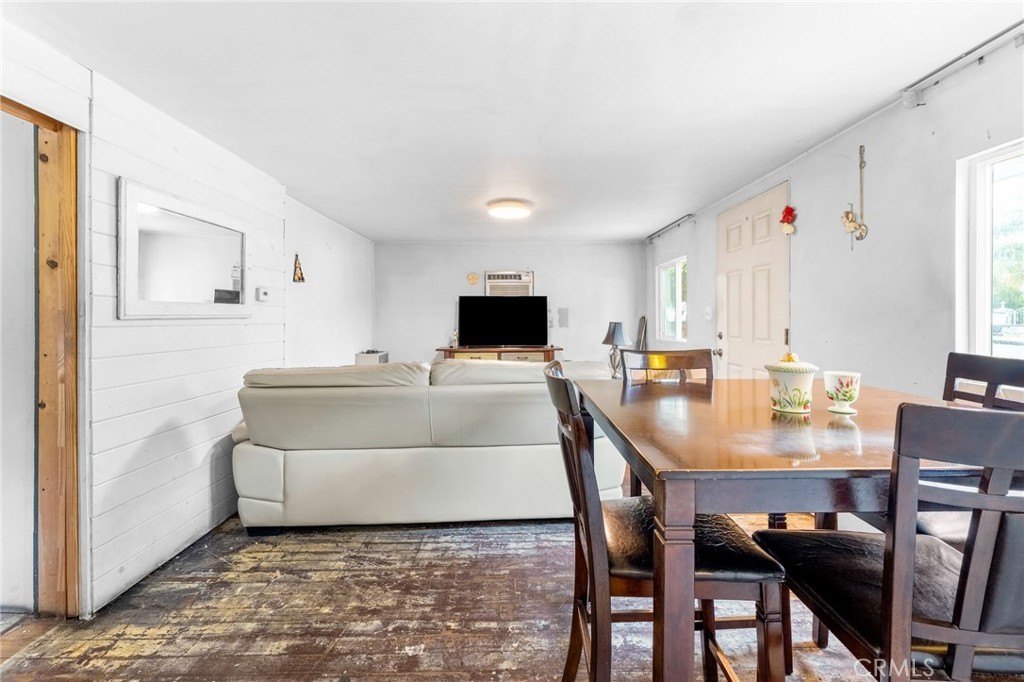 Upland, California, 91786, United States, 1 Bedroom Bedrooms, ,1 BathroomBathrooms,Residential,For Sale,1979720