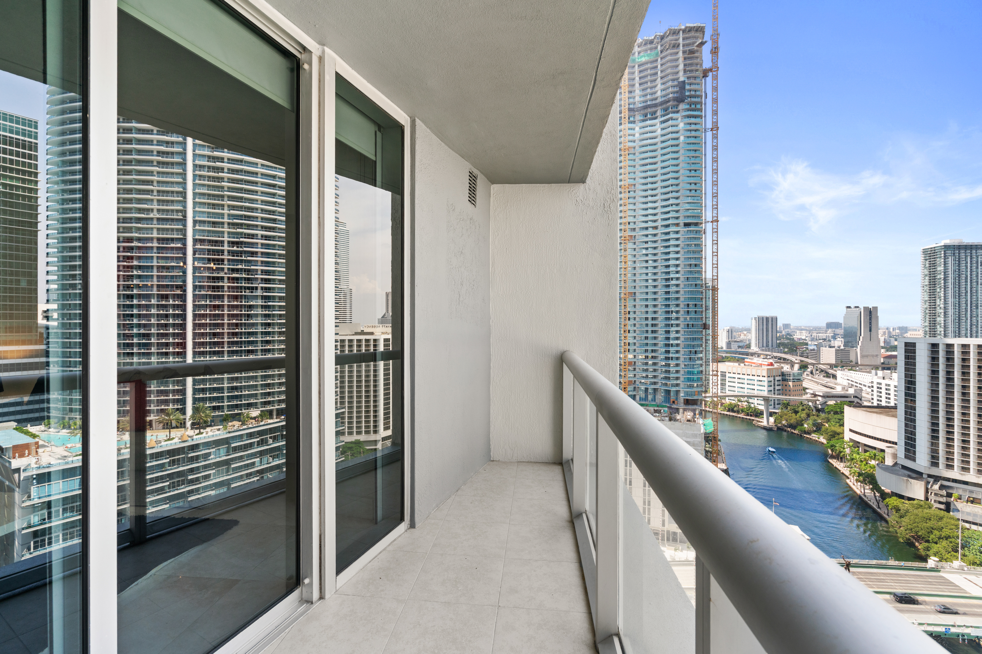  475 Brickell Ave, Miami, FL, 33131 - 物件實景