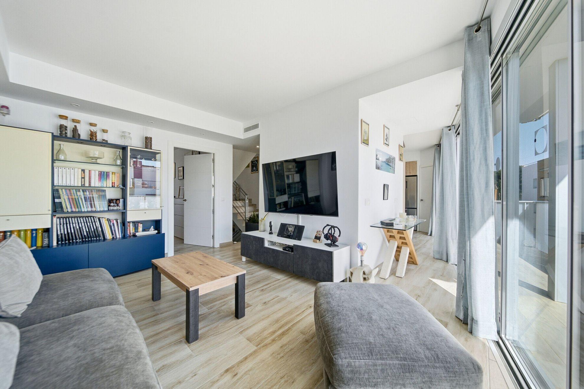  Contemporary duplex penthouse with a terrace and partial ocean view in Roses - 物件實景