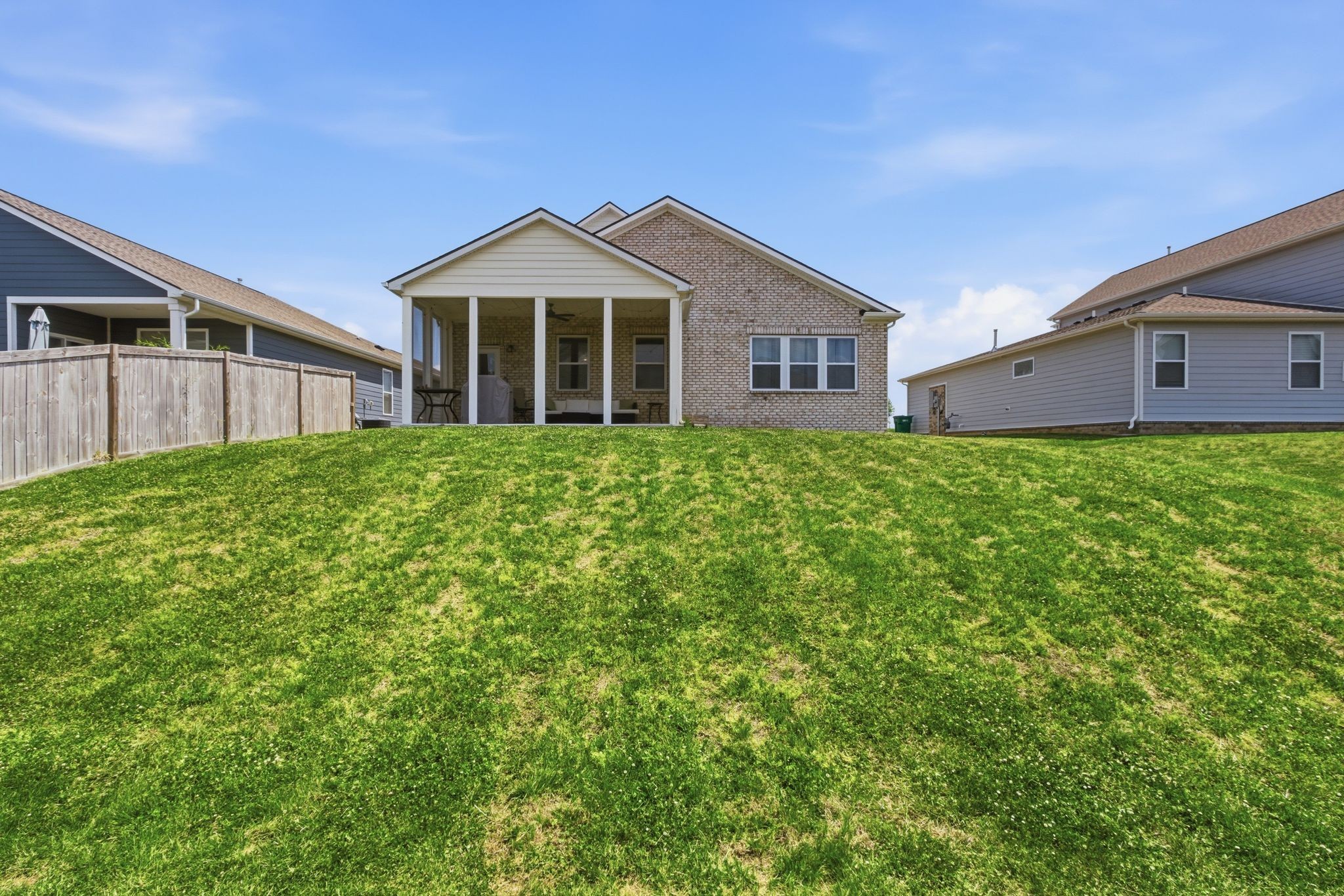  1064 Ewell Farm Cir, Spring Hill, TN, 37174 - 物件實景