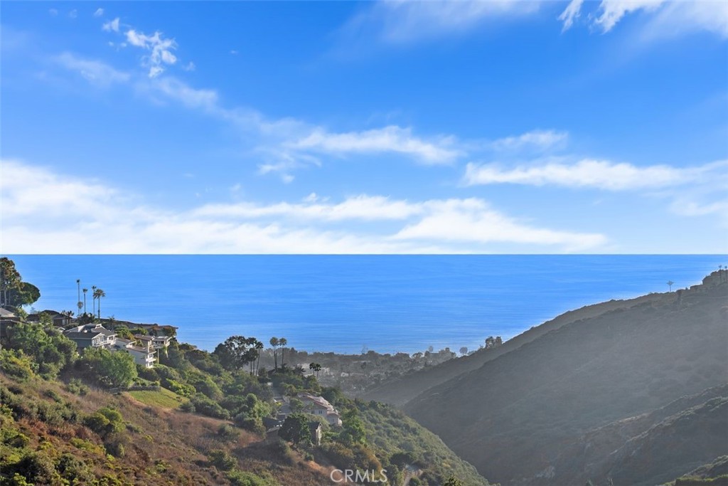 Laguna Beach, California, 92651, United States, 5 Bedrooms Bedrooms, ,6 BathroomsBathrooms,Residential,For Sale,1908512
