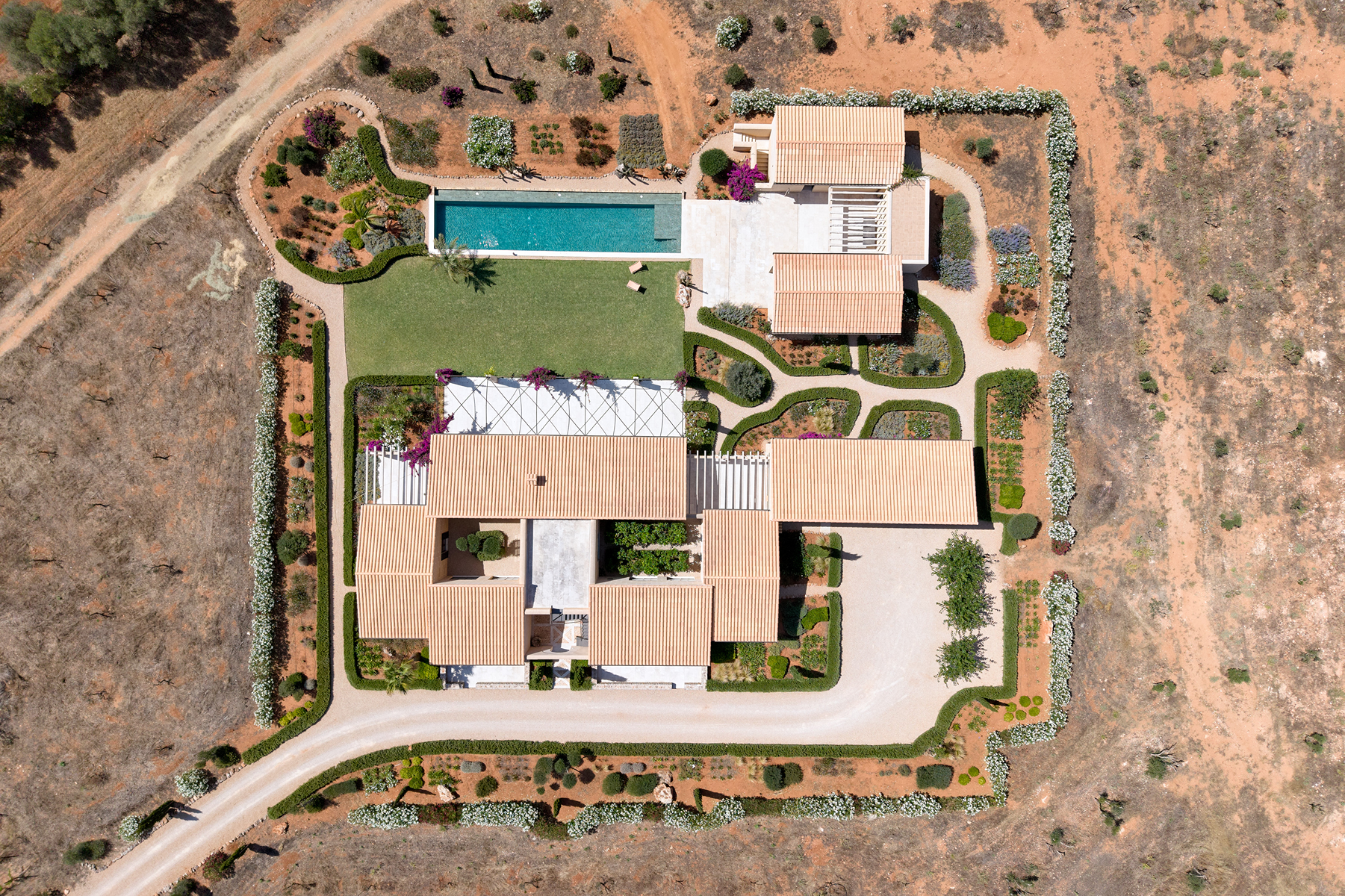  Newly built estate with pool, vineyard, and total privacy in Campos - 物件實景