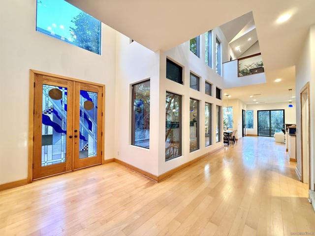 San Diego, California, 92103, United States, 2 Bedrooms Bedrooms, ,4 BathroomsBathrooms,Residential,For Sale,2009061