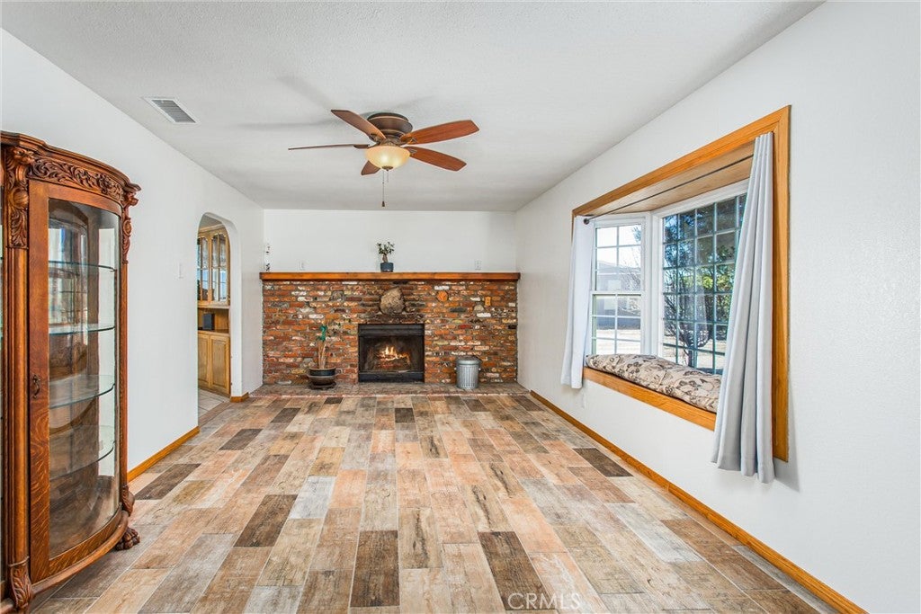 Oak Hills, California, 92344, United States, 3 Bedrooms Bedrooms, ,4 BathroomsBathrooms,Residential,For Sale,1974098