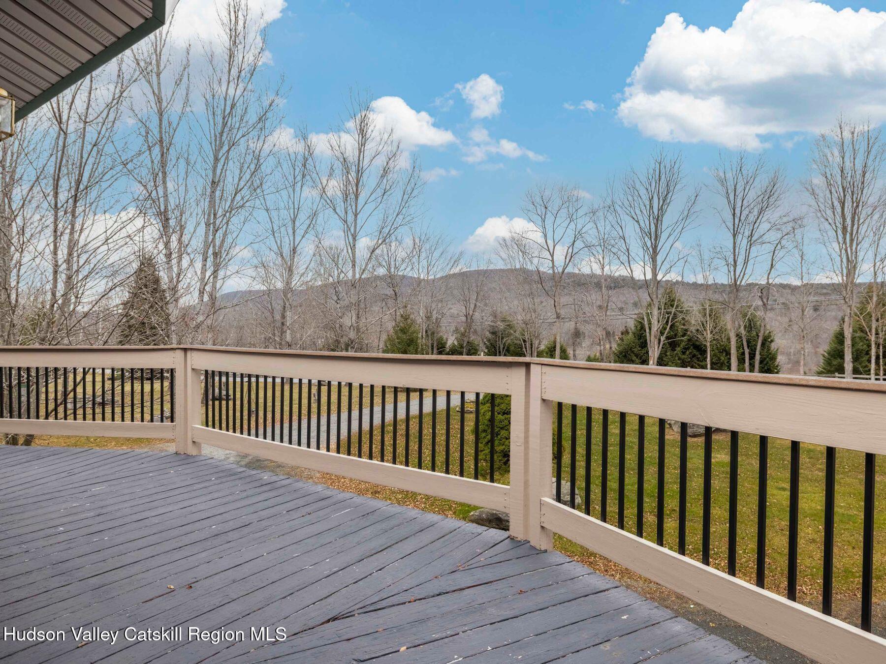 Windham, New York, 12496, United States, 3 Bedrooms Bedrooms, ,3 BathroomsBathrooms,Residential,For Sale,2003340