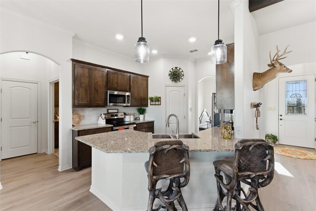 Grandview, Texas, 76050, United States, 4 Bedrooms Bedrooms, ,3 BathroomsBathrooms,Residential,For Sale,1991534