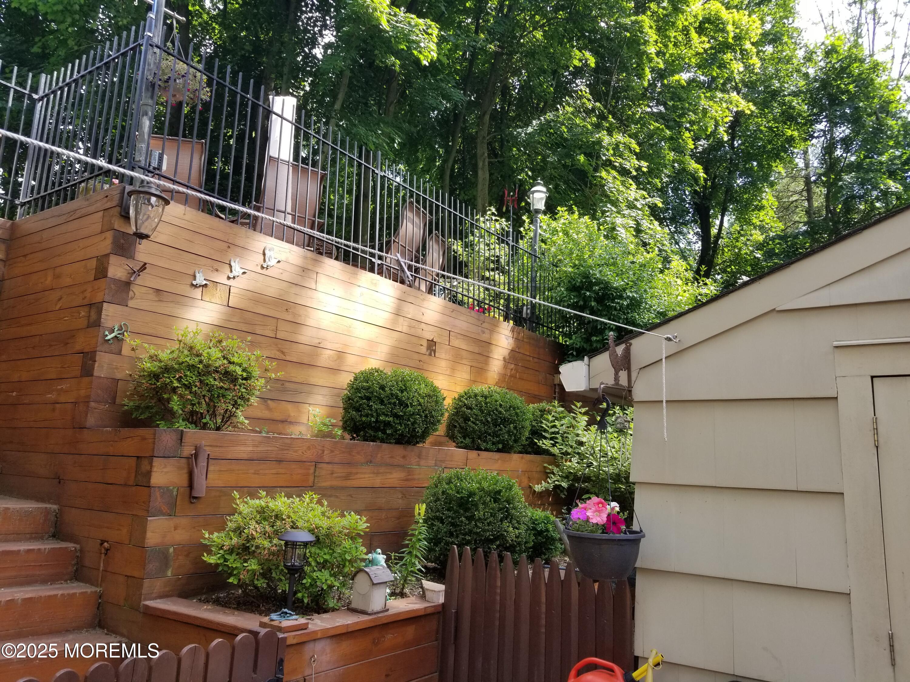 West Caldwell, New Jersey, 07006, United States, 3 Bedrooms Bedrooms, ,3 BathroomsBathrooms,Residential,For Sale,1916305