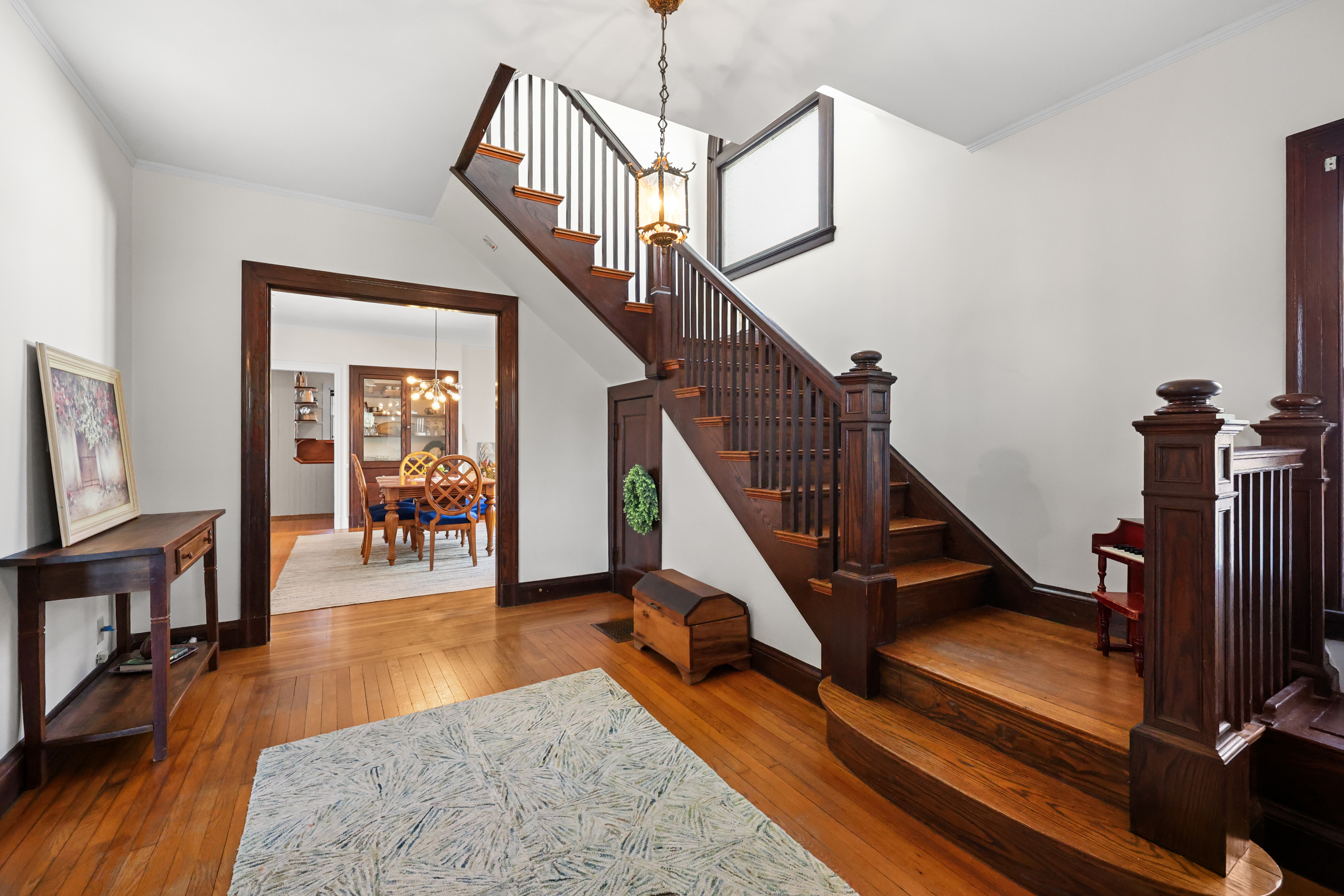  1720 Whitney Avenue - 物件實景