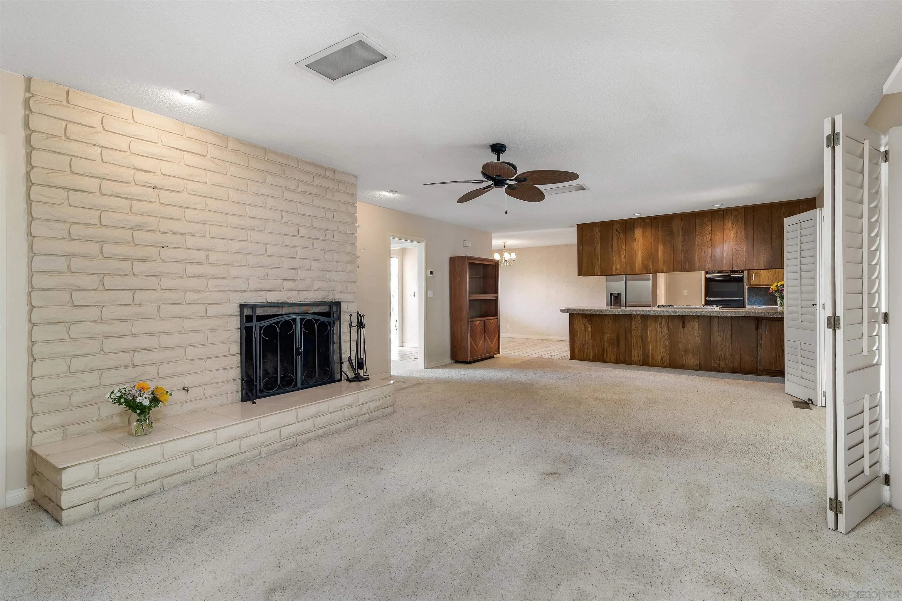 Escondido, California, 92025, United States, 3 Bedrooms Bedrooms, ,2 BathroomsBathrooms,Residential,For Sale,1940921