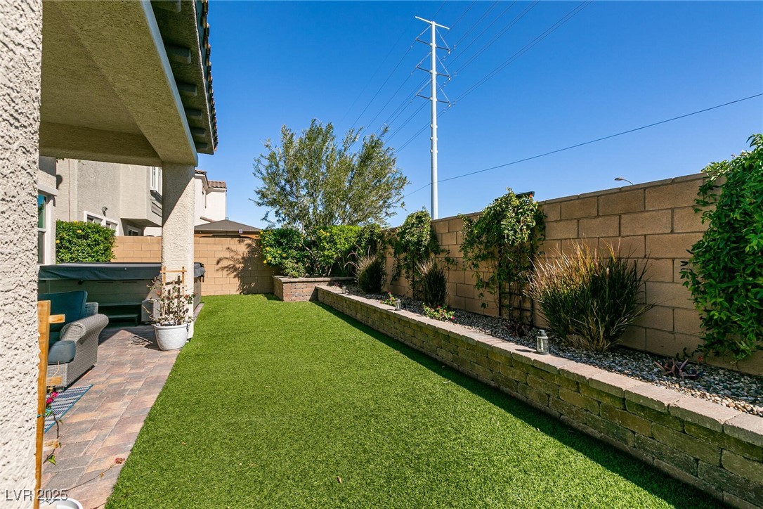 Las Vegas, Nevada, 89166, United States, 4 Bedrooms Bedrooms, ,3 BathroomsBathrooms,Residential,For Sale,1960504